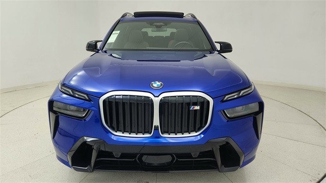 2025 BMW X7 M60i AWD