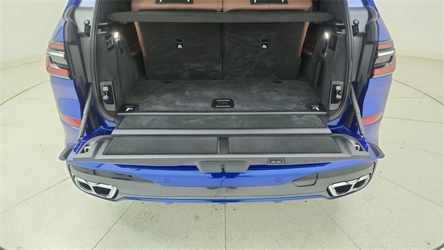 2025 BMW X7 M60i AWD