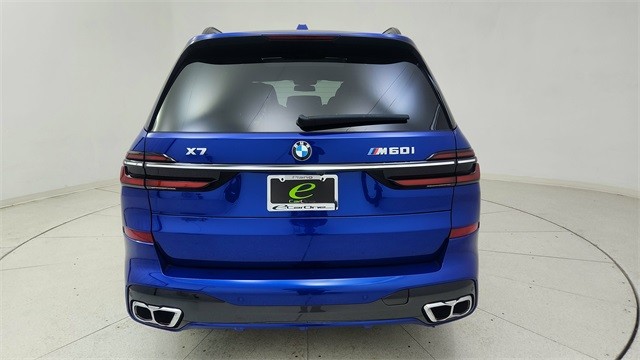 2025 BMW X7 M60i AWD