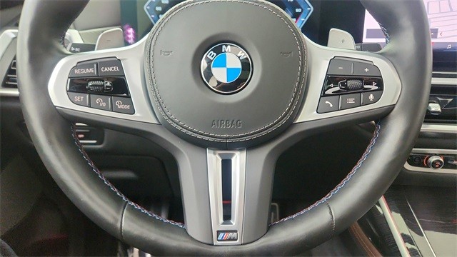 2025 BMW X7 M60i AWD