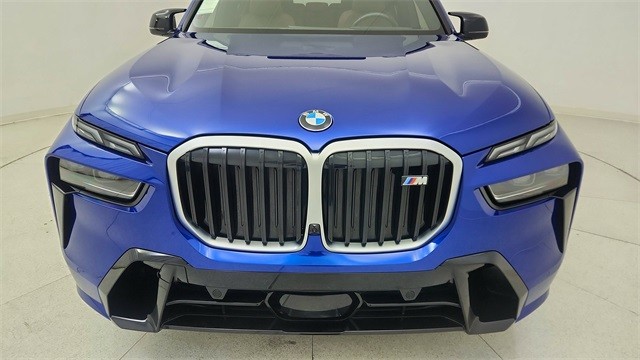 2025 BMW X7 M60i AWD