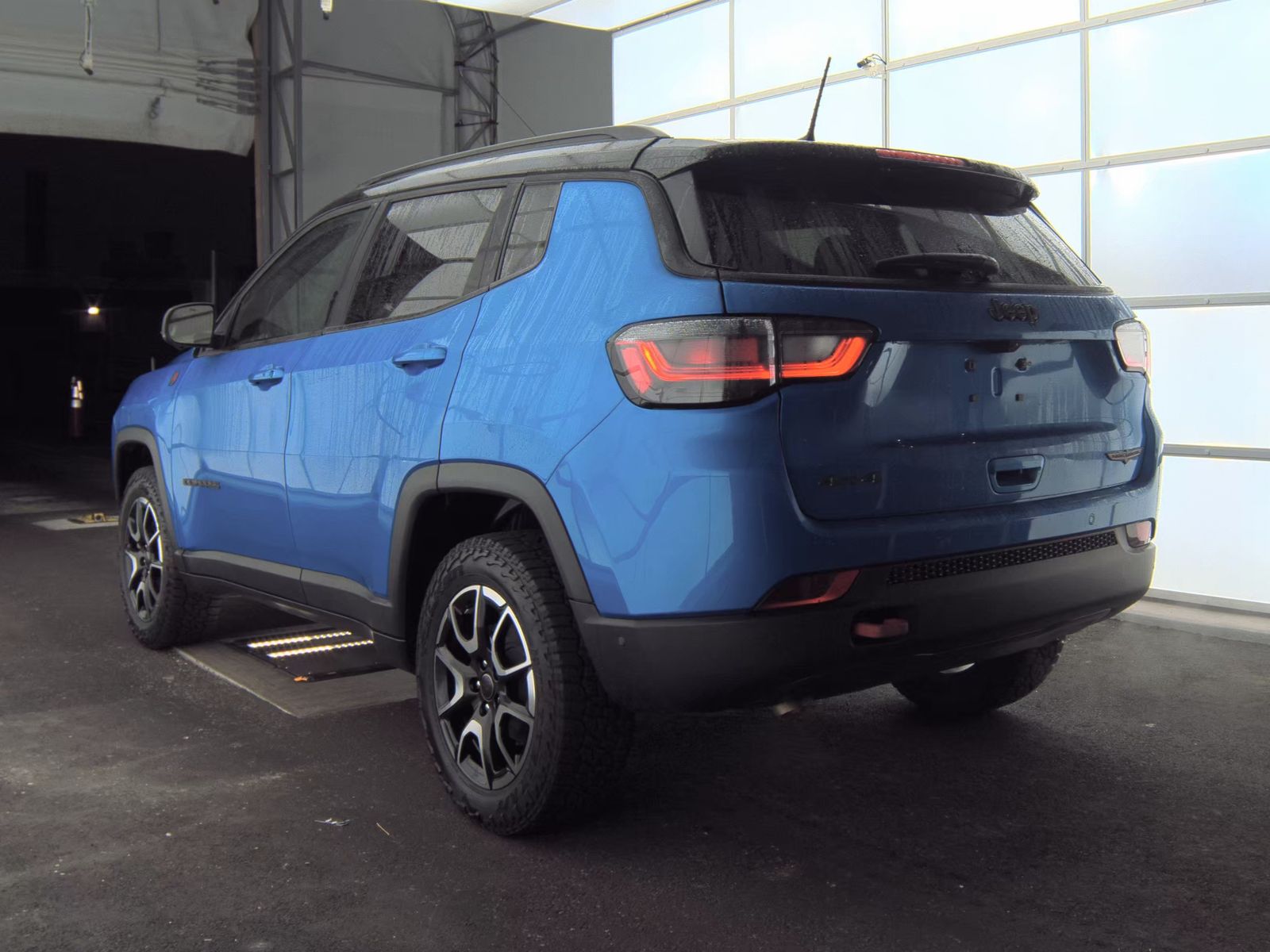 2025 Jeep Compass Trailhawk AWD