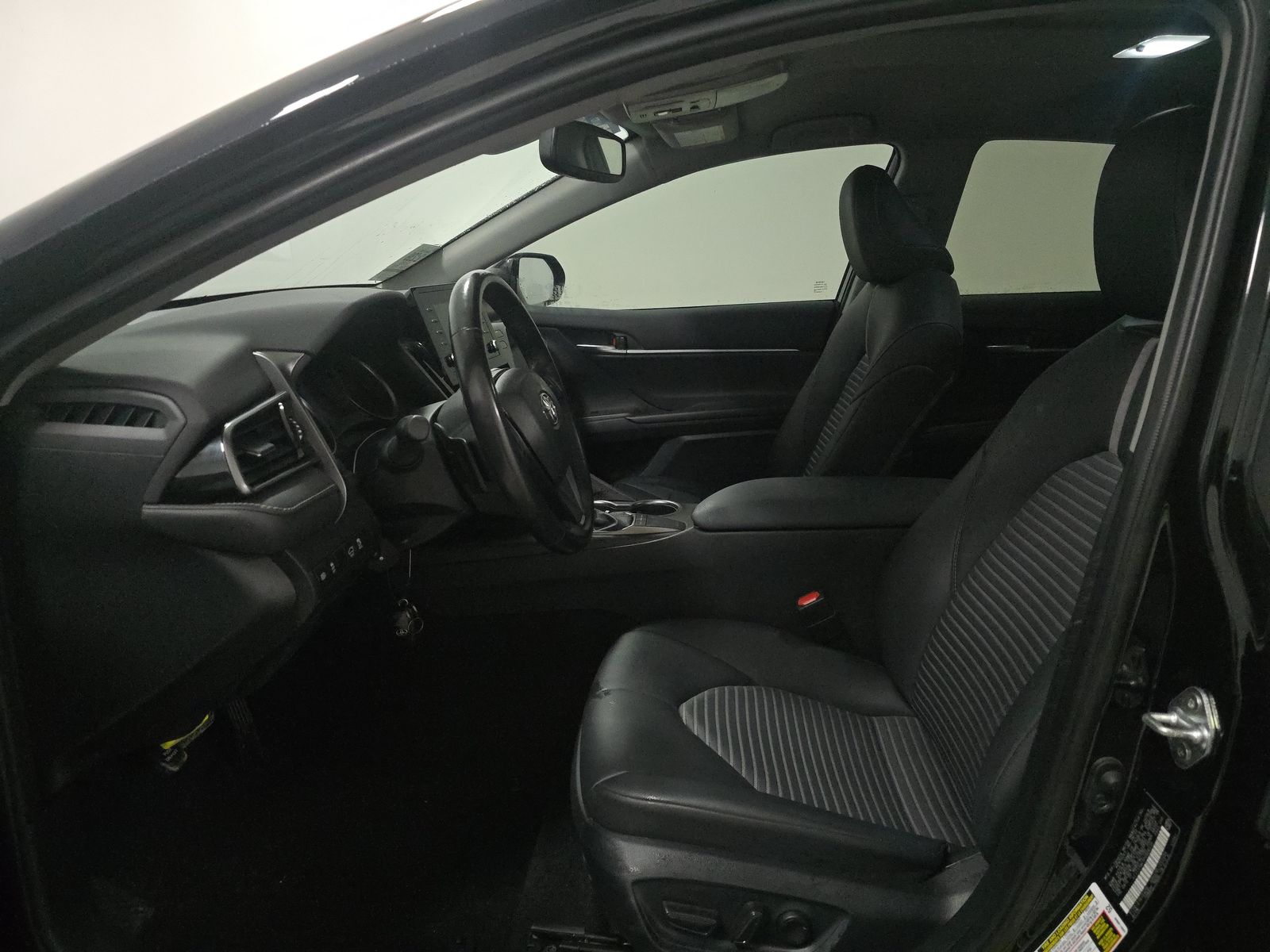 2023 Toyota Camry SE FWD