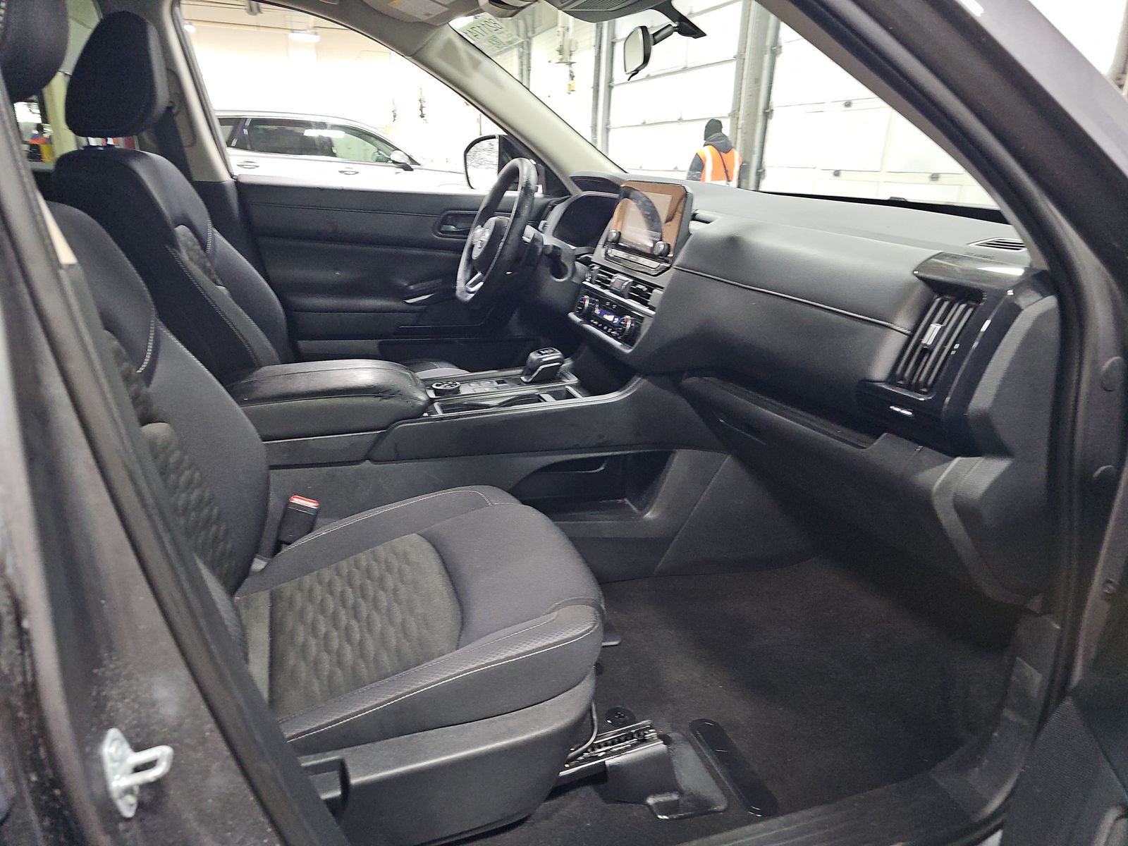 2024 Nissan Pathfinder S AWD