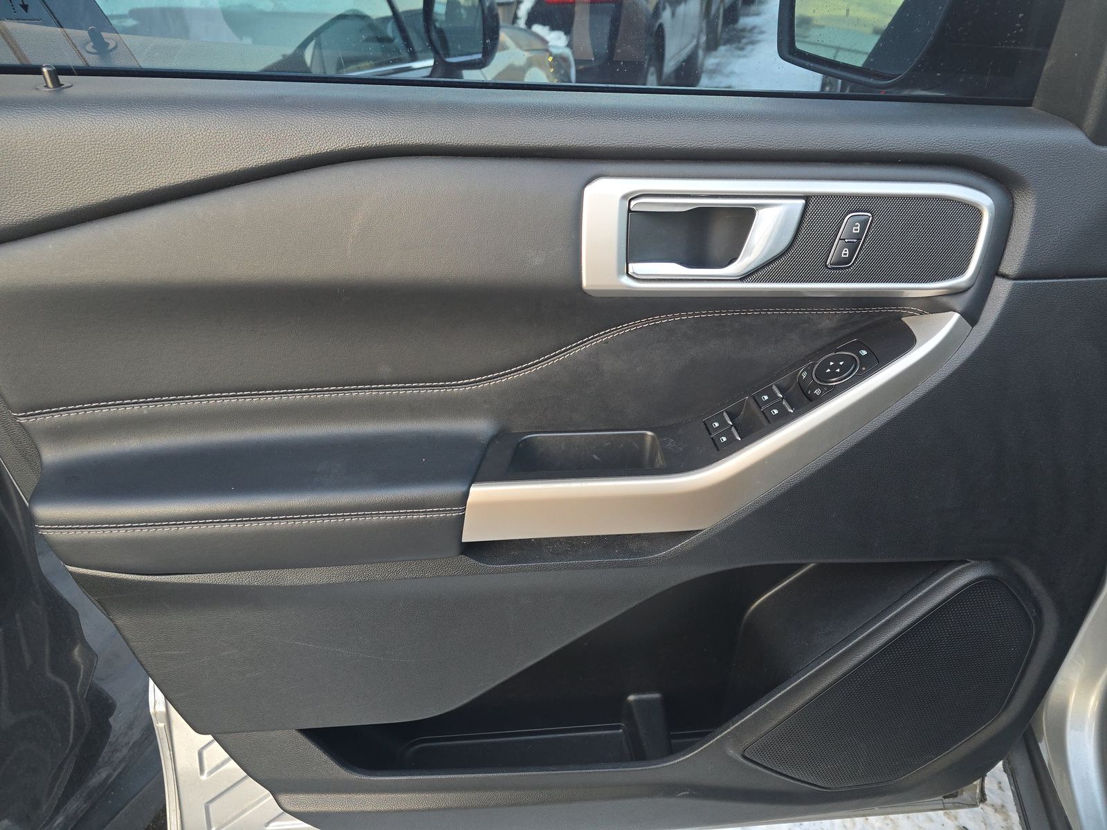 2023 Ford Explorer XLT AWD