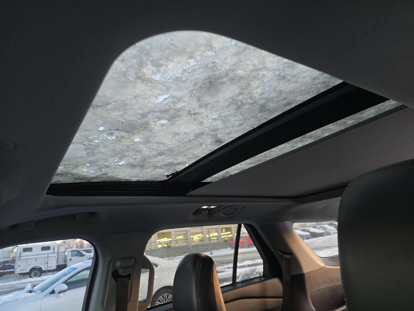 2023 Ford Explorer XLT AWD