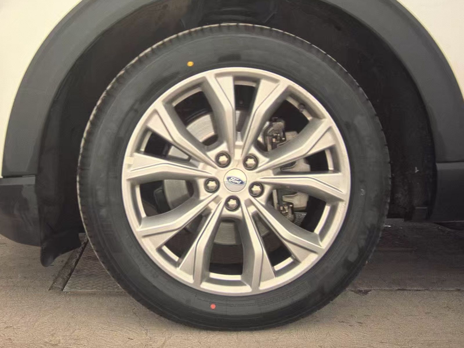 2023 Ford Explorer Limited RWD