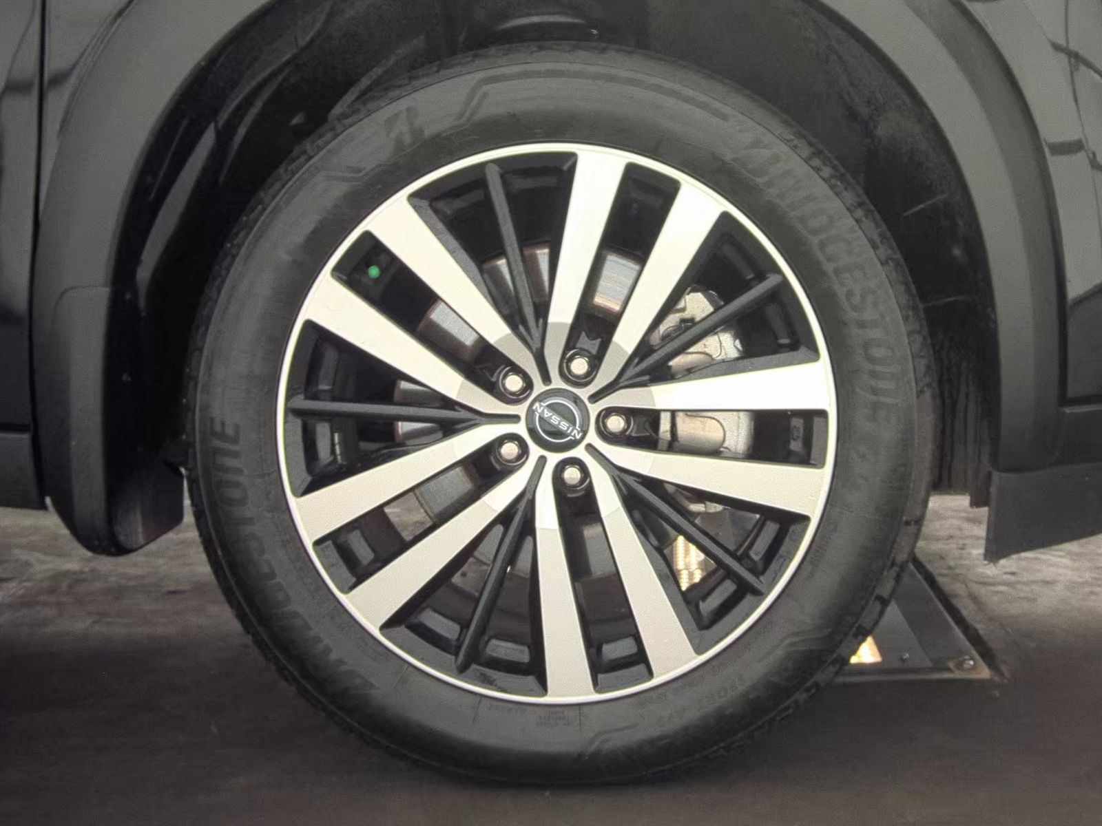 2024 Nissan Pathfinder Platinum AWD