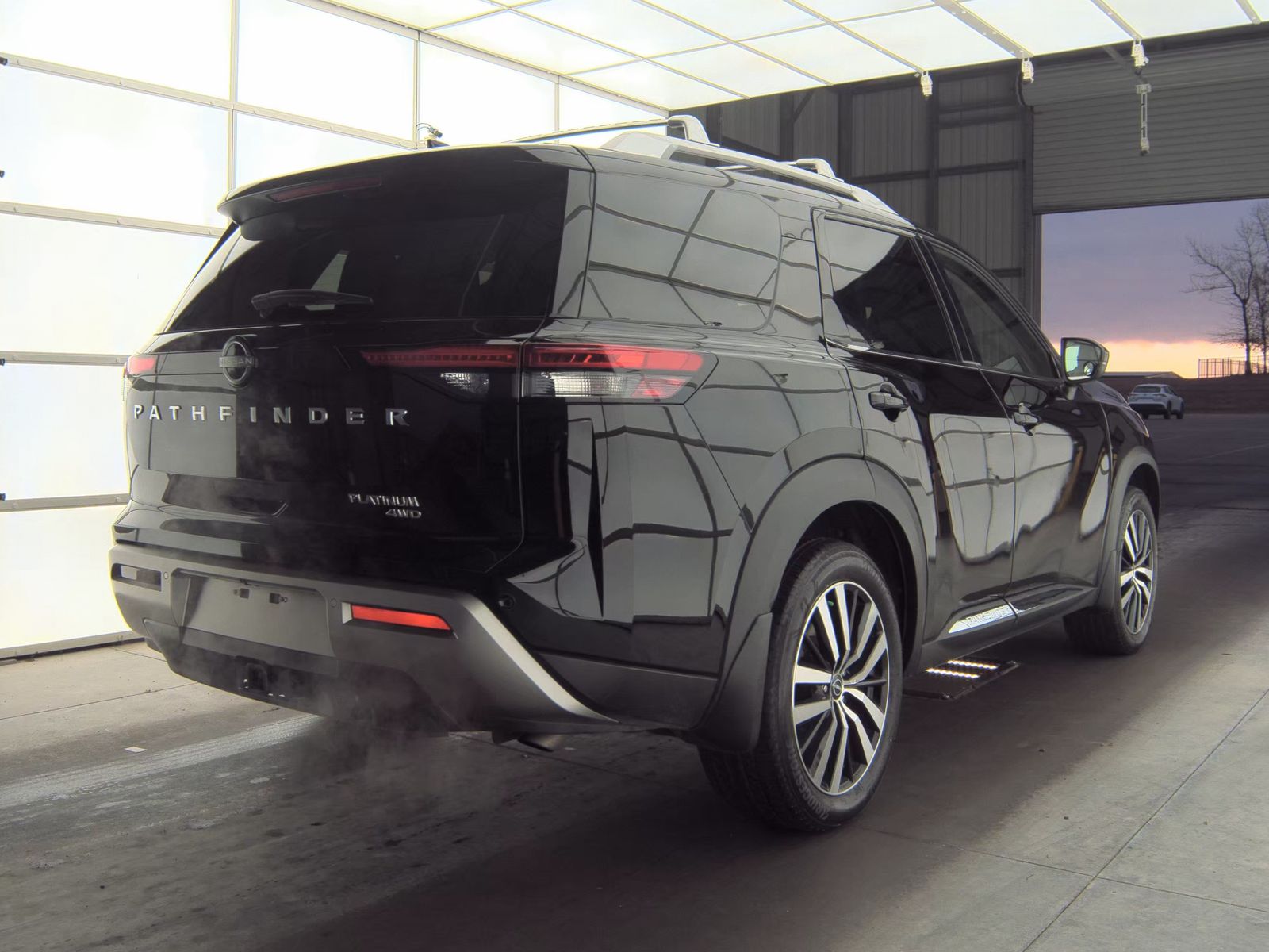 2024 Nissan Pathfinder Platinum AWD