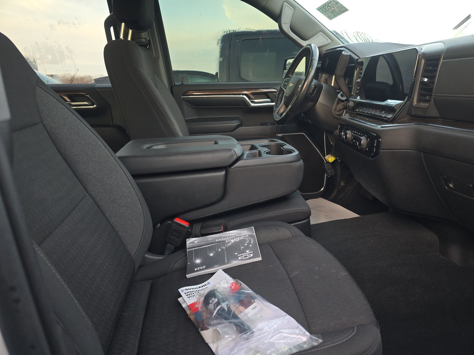 2024 Chevrolet Silverado 1500 LT AWD