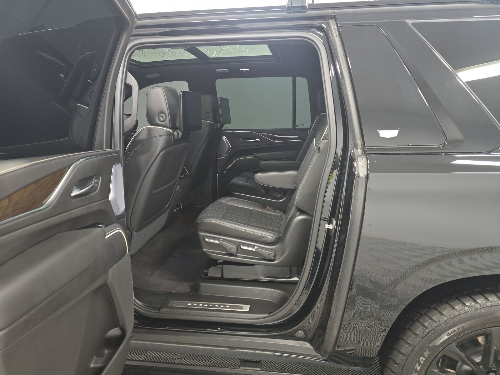 2024 Cadillac Escalade ESV Sport Platinum AWD