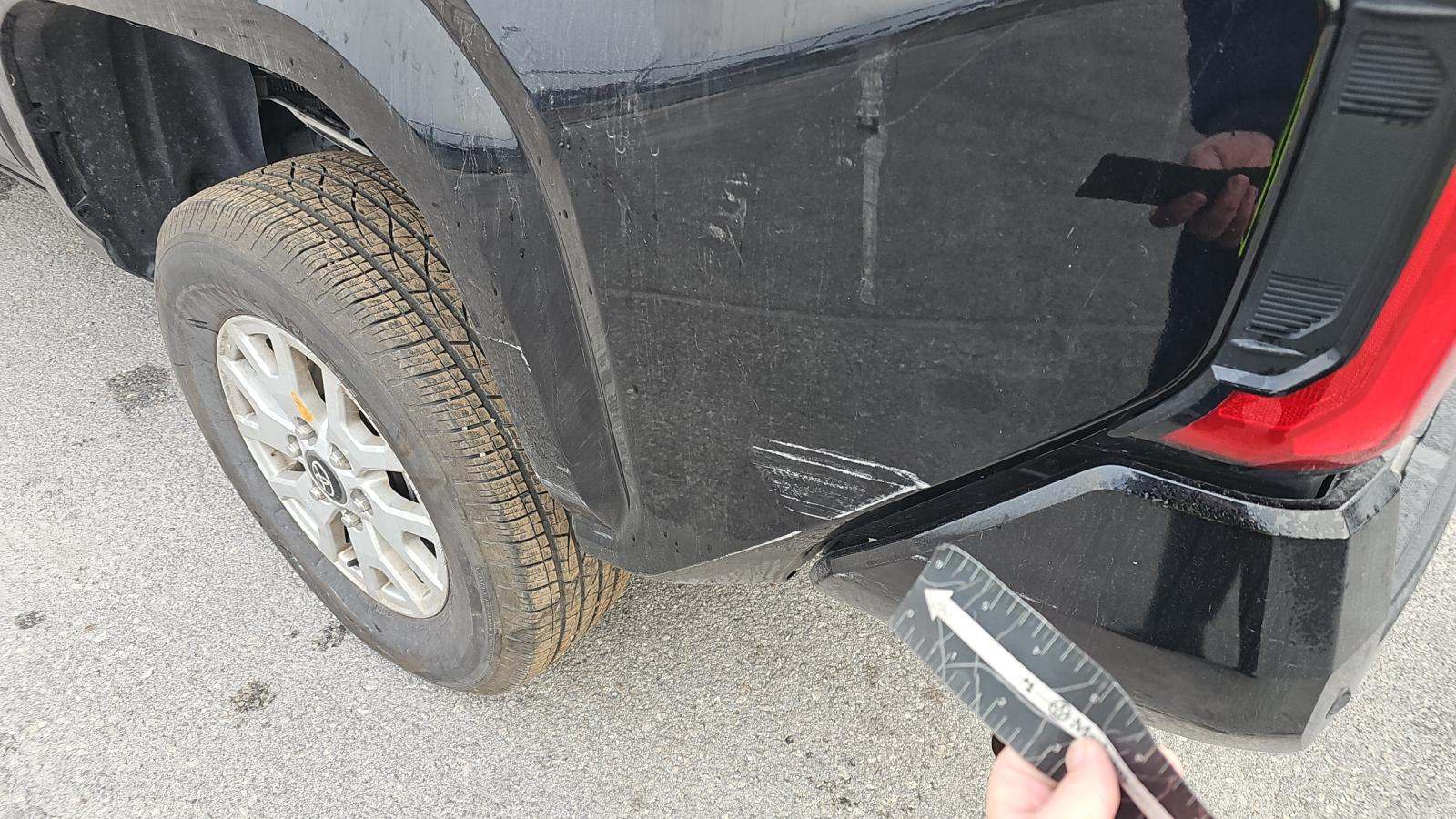 2024 Toyota Tacoma SR5 AWD