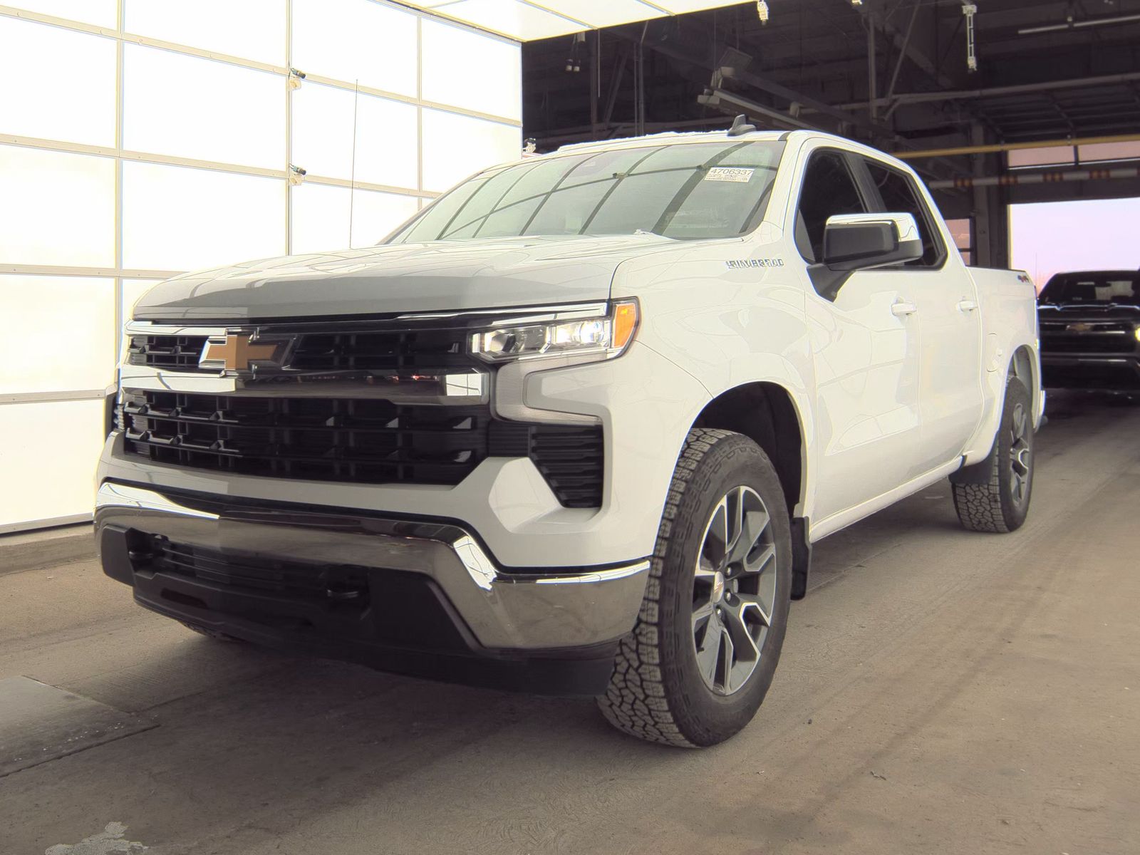 2024 Chevrolet Silverado 1500 LT AWD