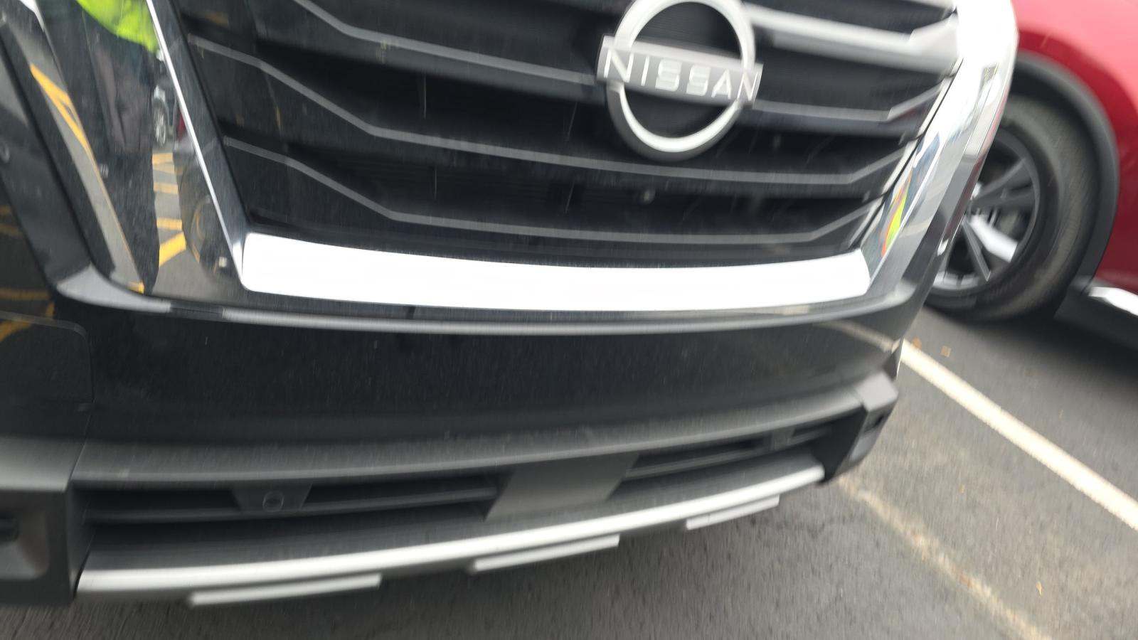 2024 Nissan Pathfinder SL FWD