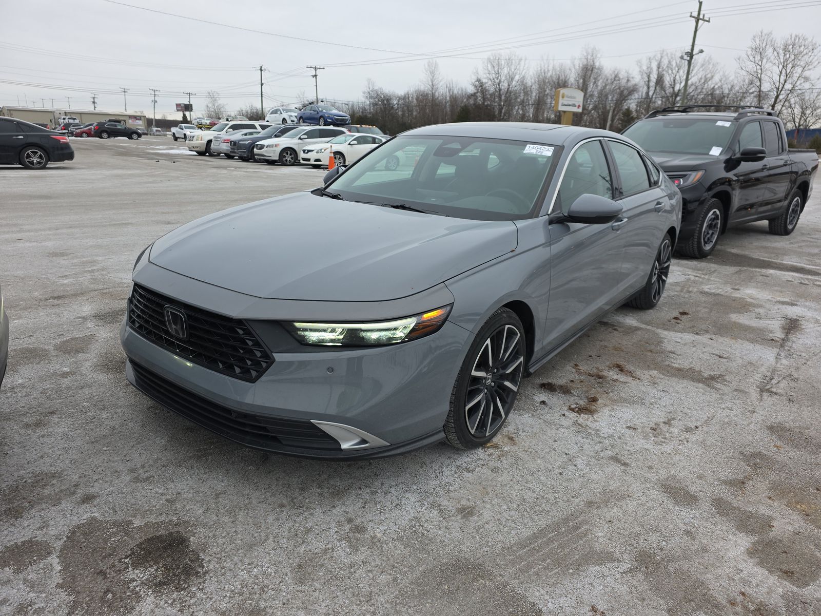 2023 Honda Accord Hybrid Touring FWD
