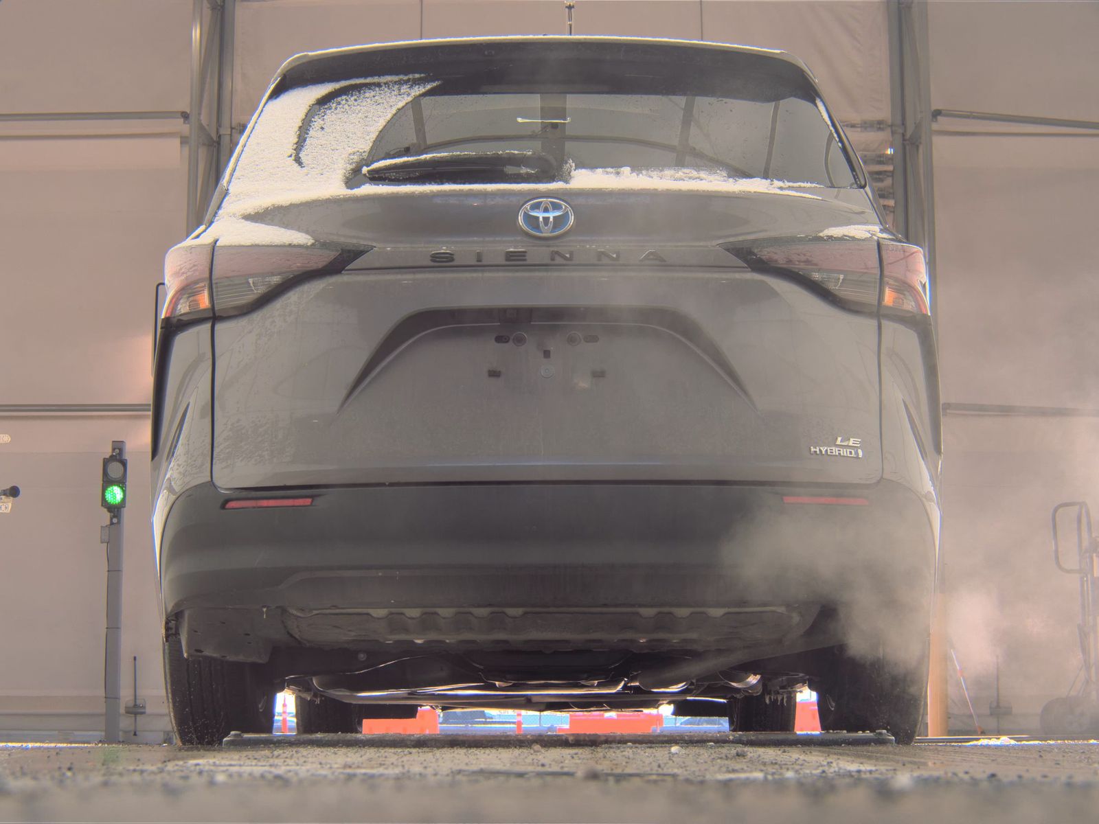 2024 Toyota Sienna LE FWD