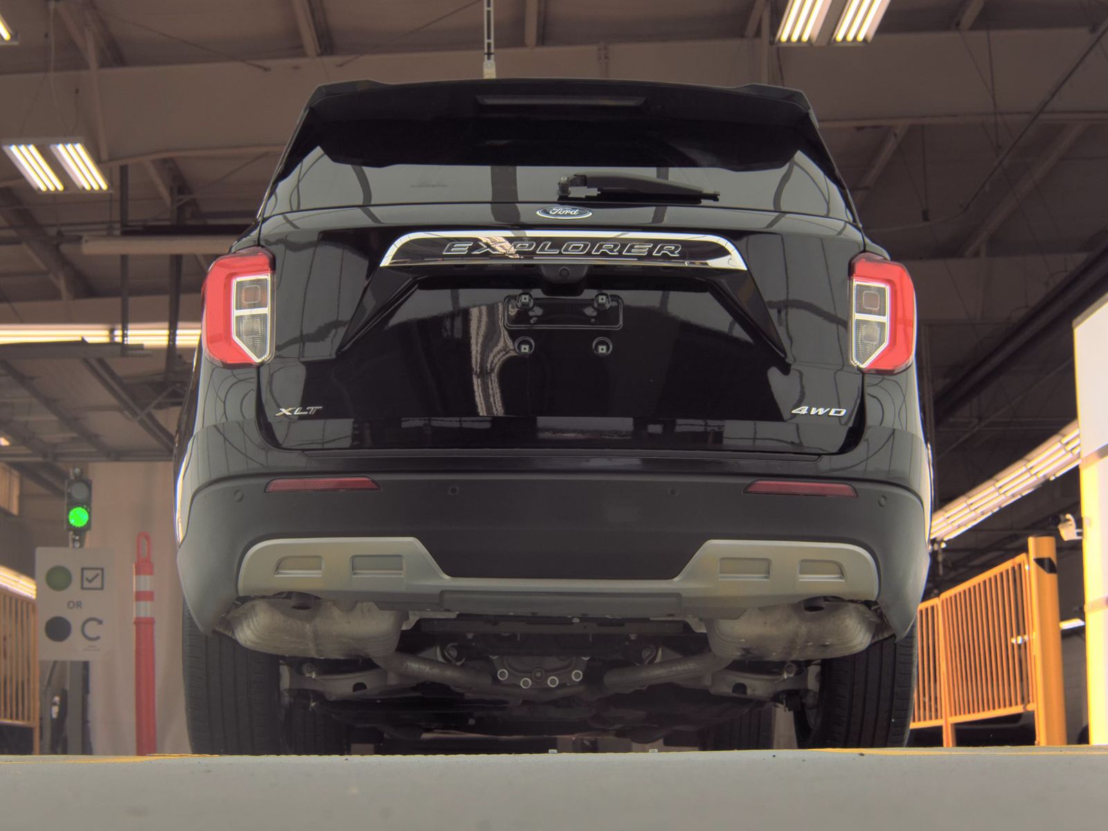 2023 Ford Explorer XLT AWD