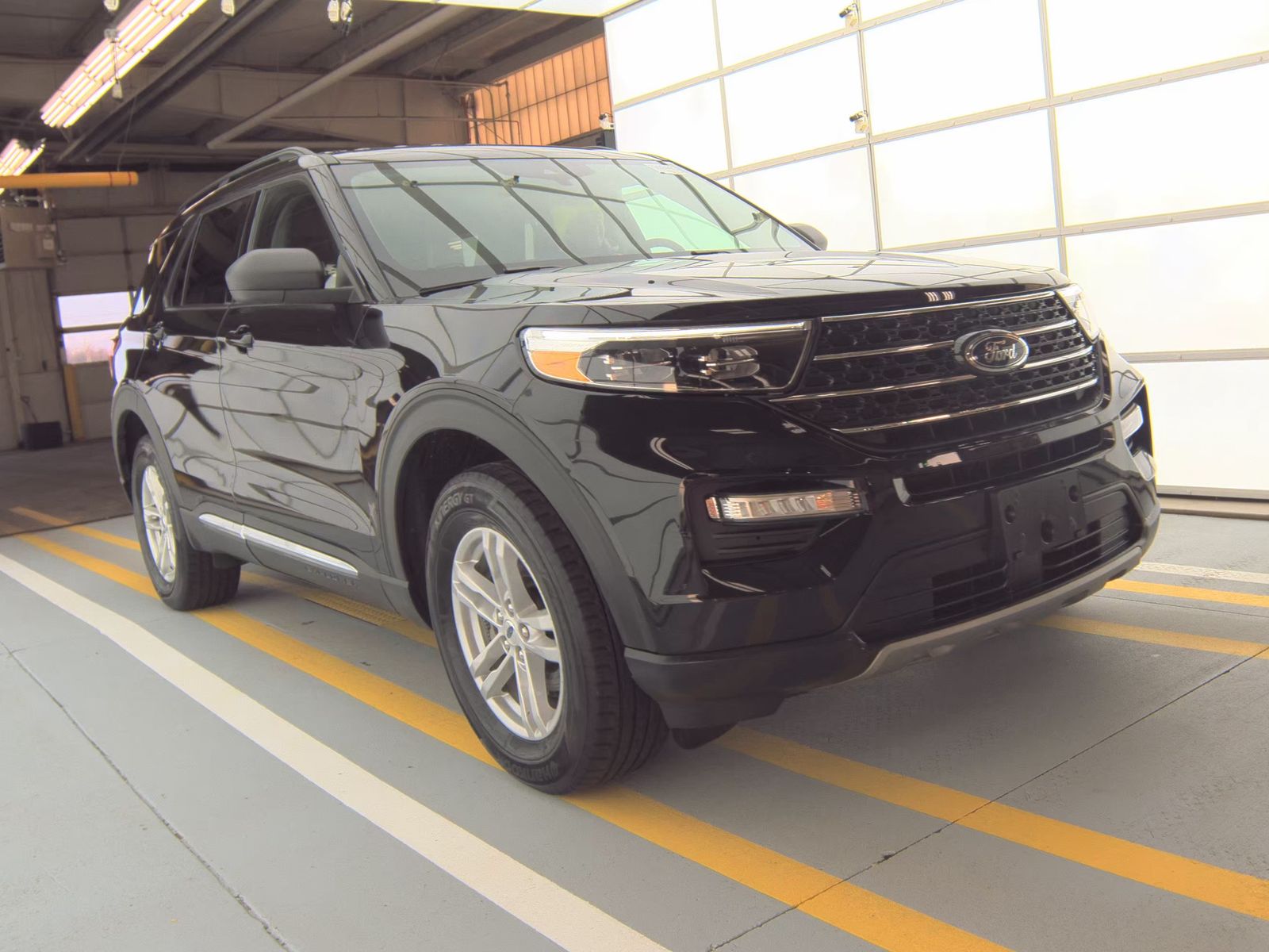 2023 Ford Explorer XLT AWD