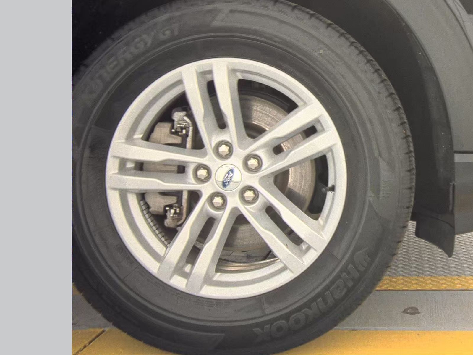 2023 Ford Explorer XLT AWD