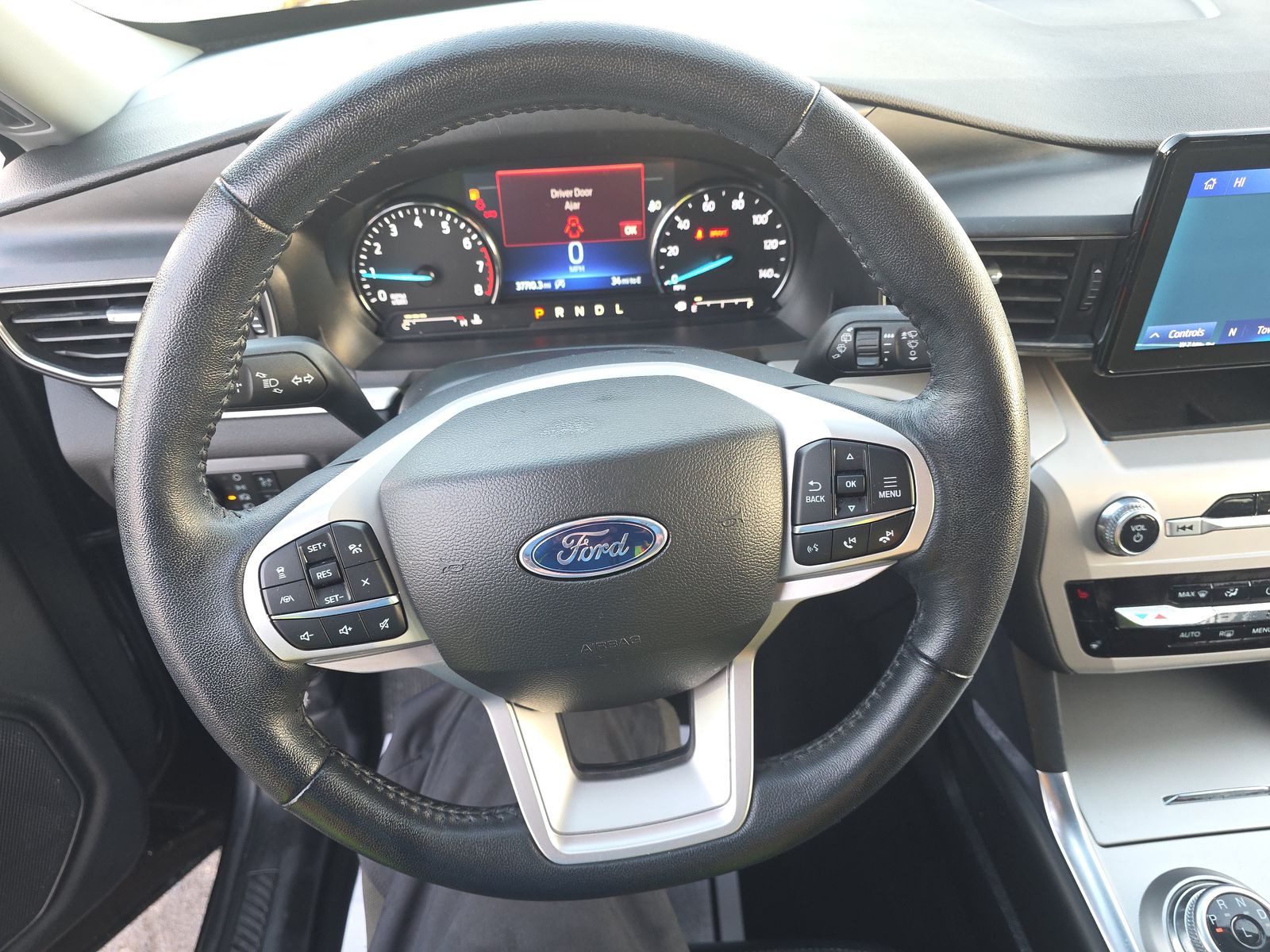 2023 Ford Explorer XLT AWD