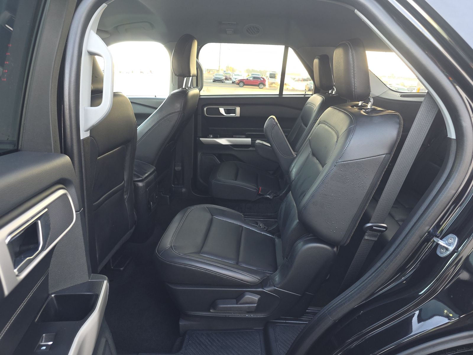 2023 Ford Explorer XLT AWD