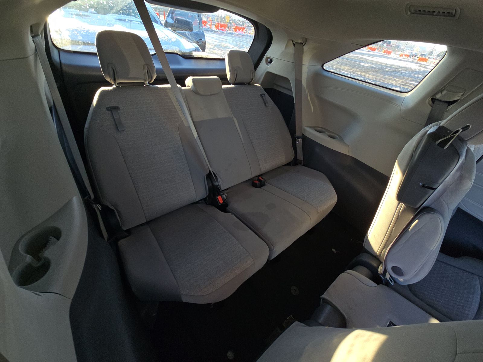 2024 Toyota Sienna LE FWD