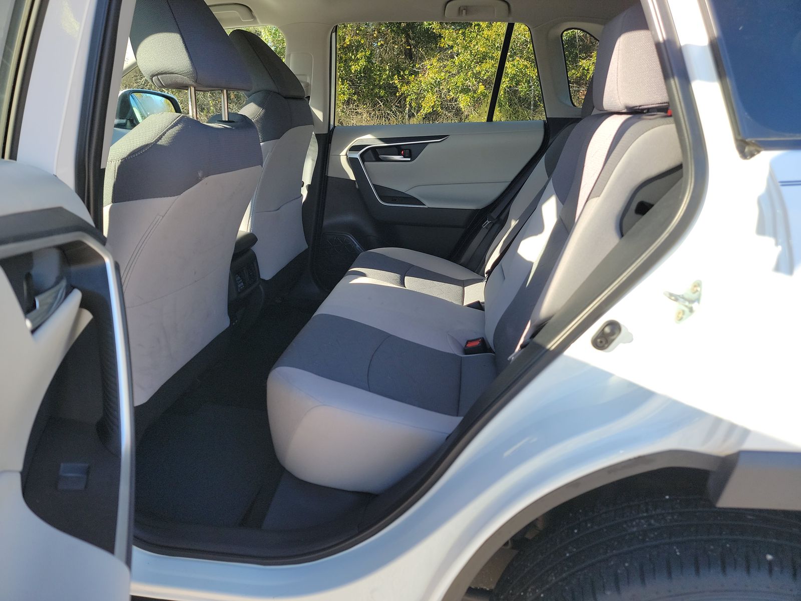 2024 Toyota RAV4 XLE FWD