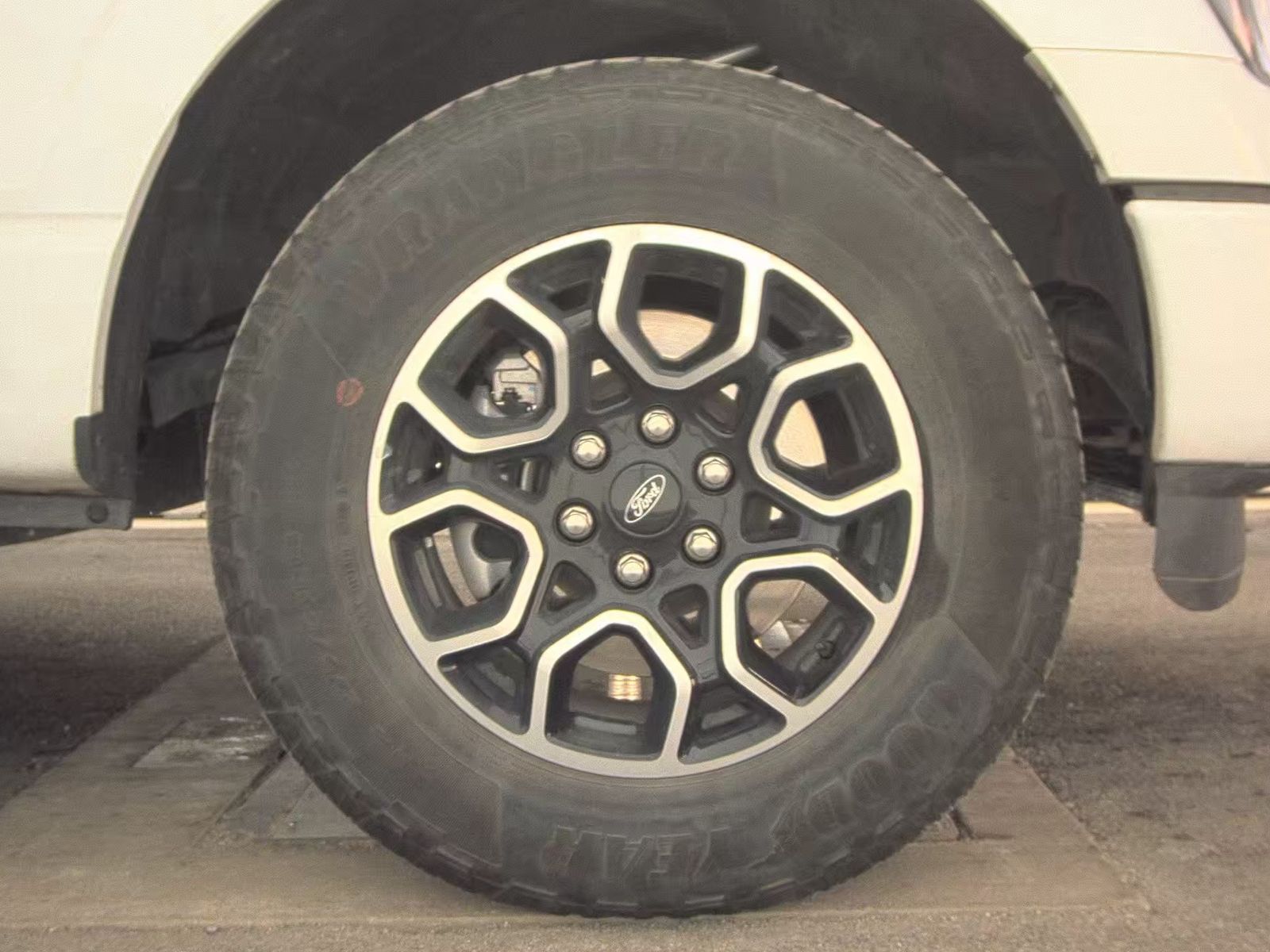 2023 Ford F-150 XL AWD