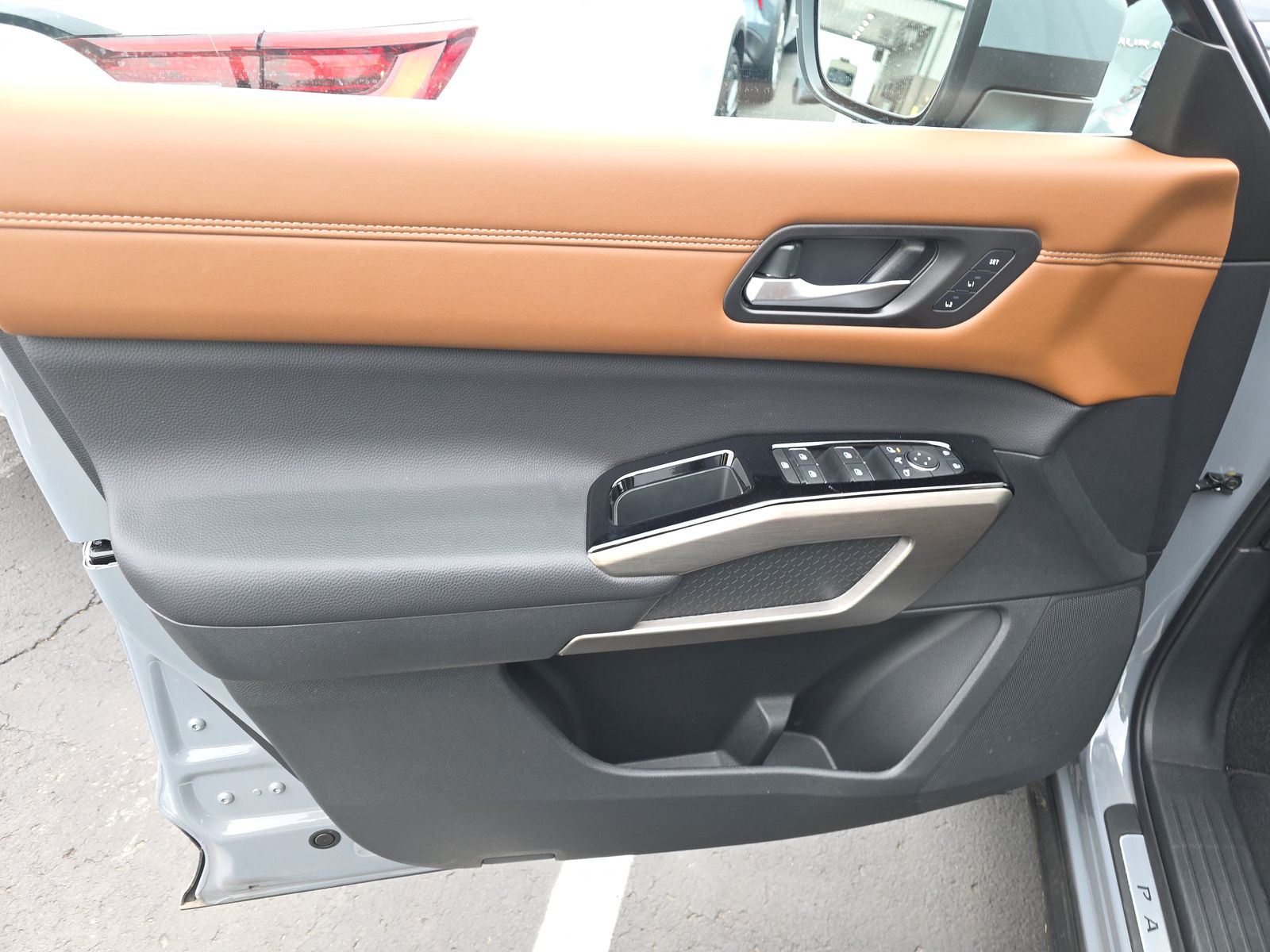 2024 Nissan Pathfinder Platinum AWD