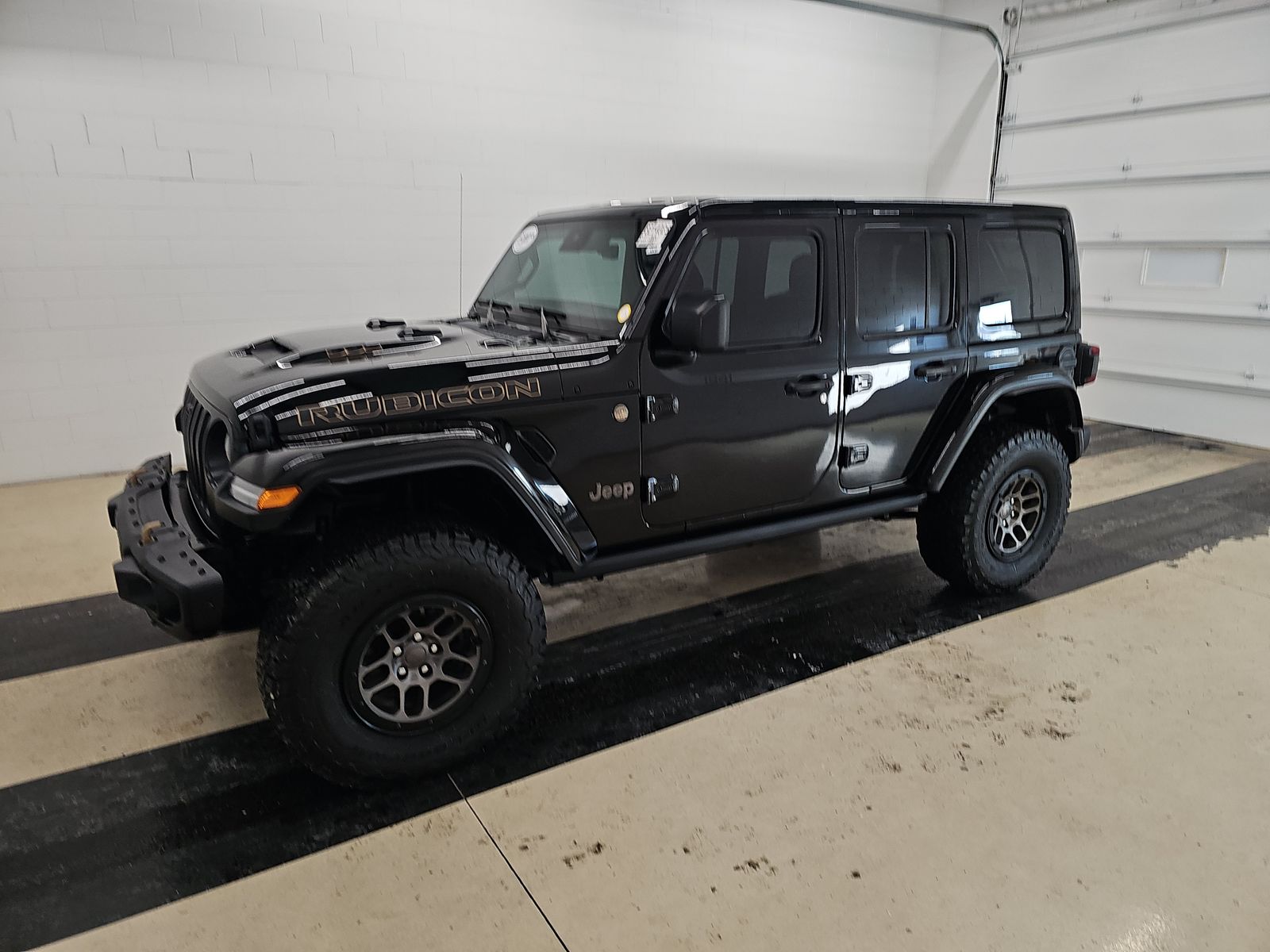 2023 Jeep Wrangler 4-Door Rubicon 392's photo