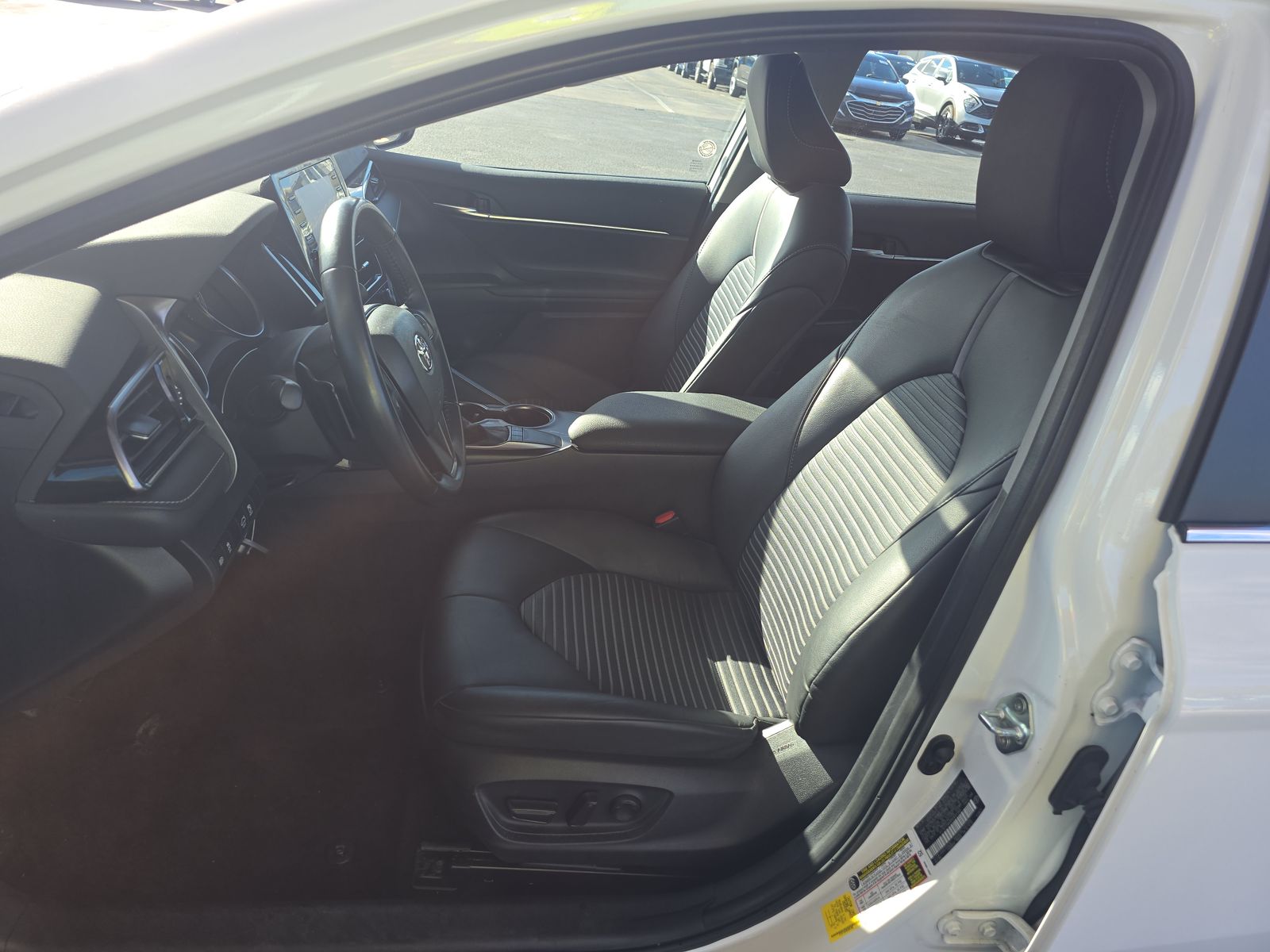 2024 Toyota Camry SE FWD