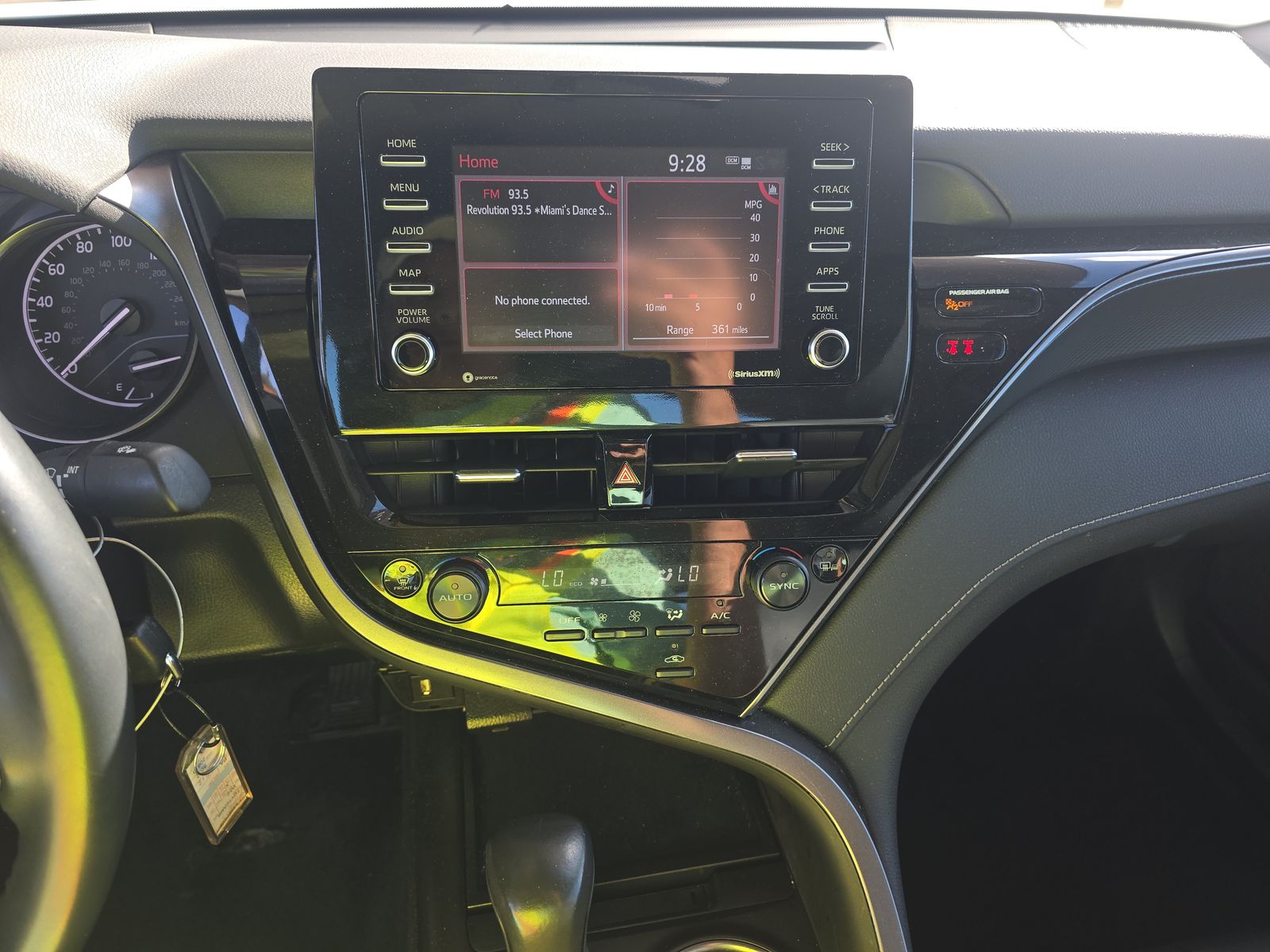 2024 Toyota Camry SE FWD