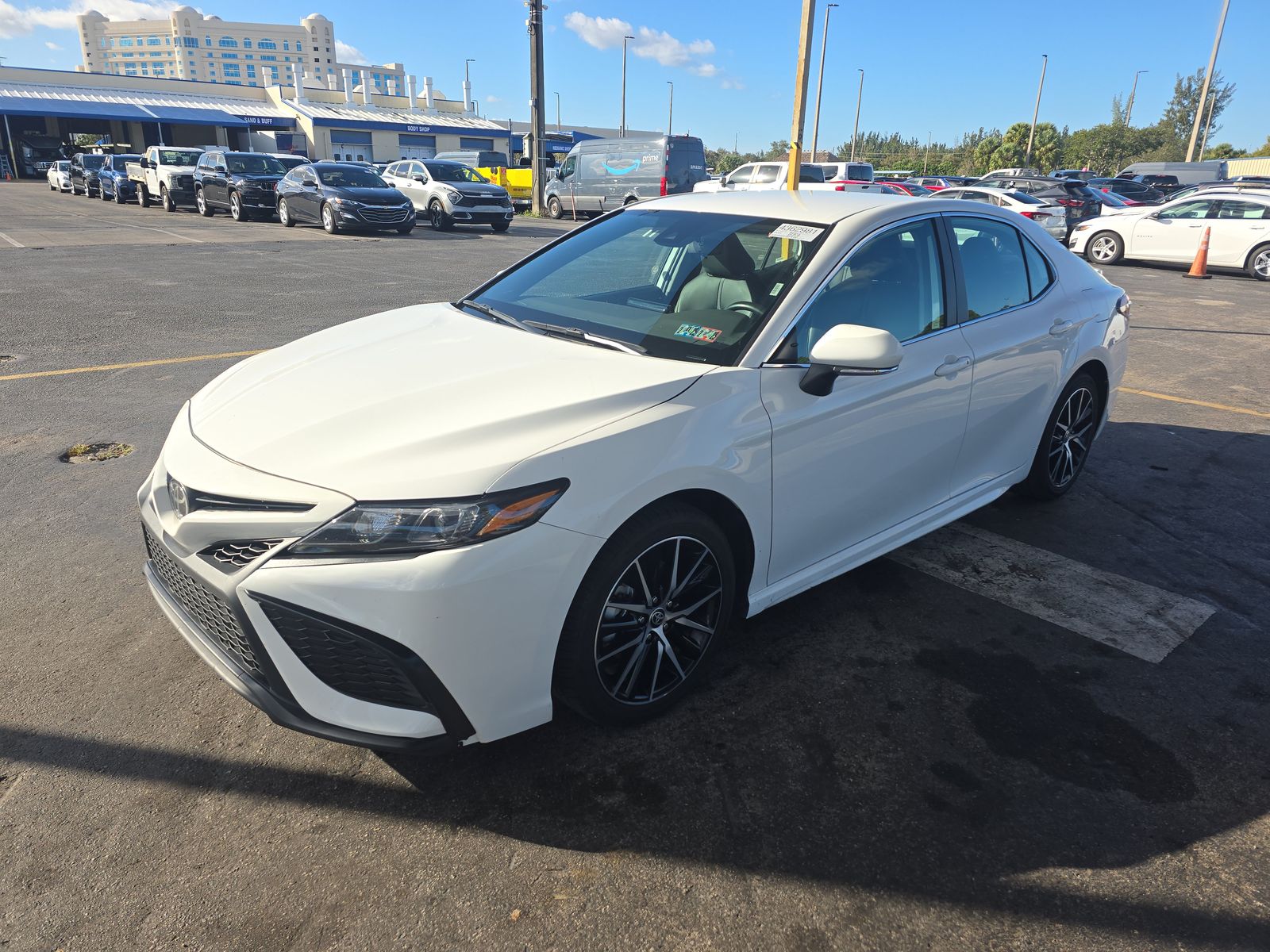 2024 Toyota Camry SE FWD