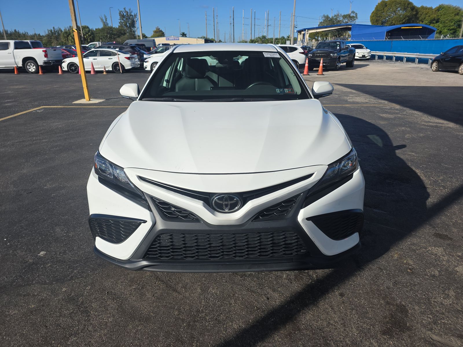 2024 Toyota Camry SE FWD