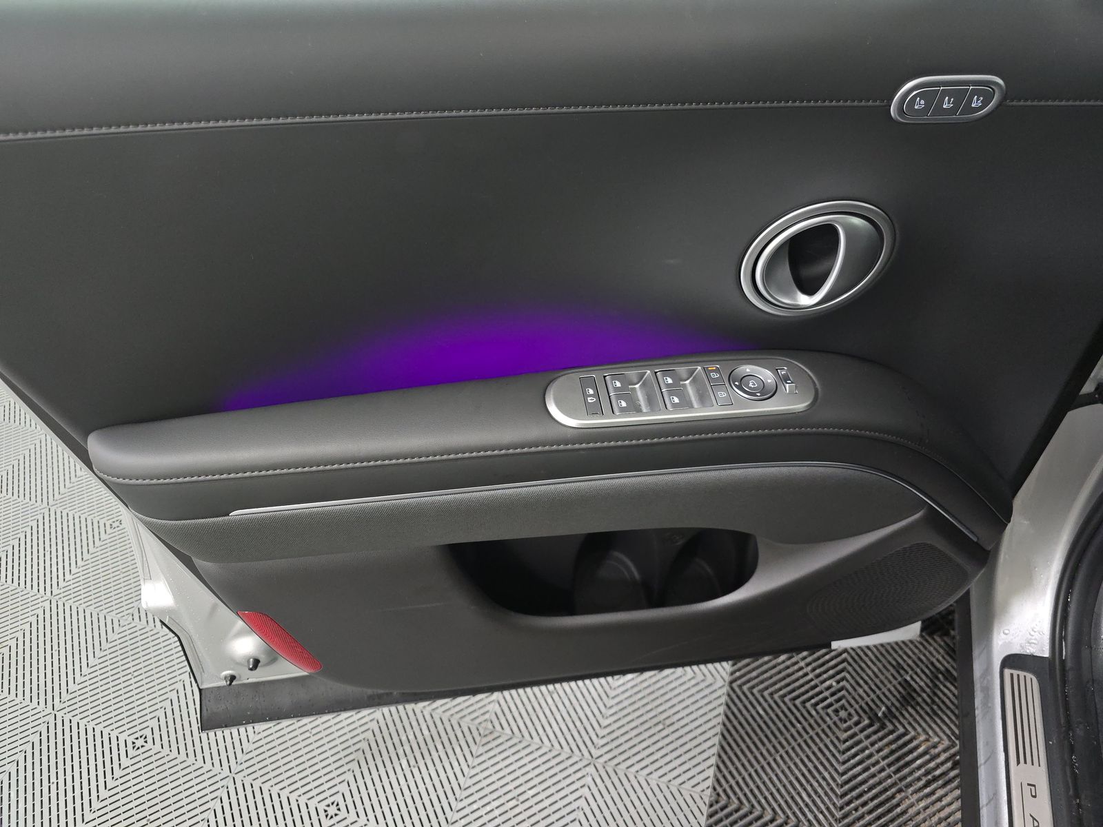 HYUNDAI CALLIGRAPH - 10