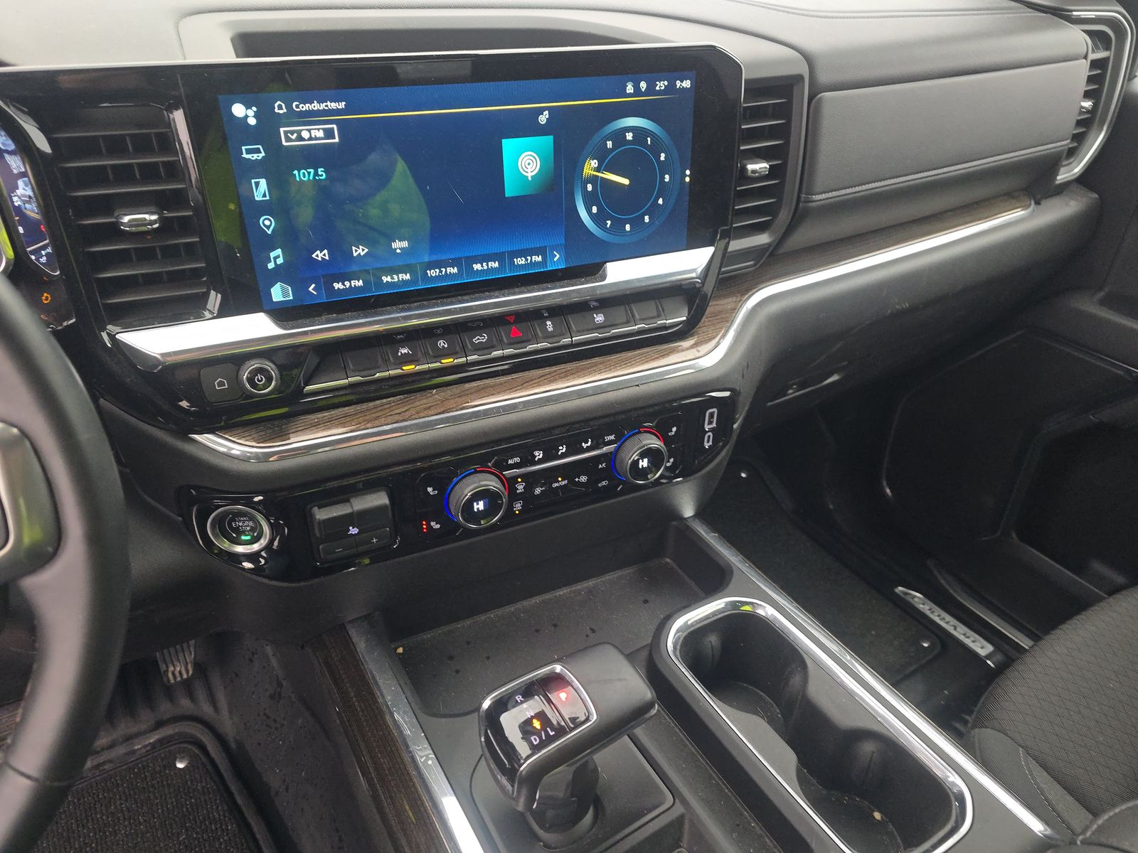 2024 Chevrolet Silverado 1500 RST AWD