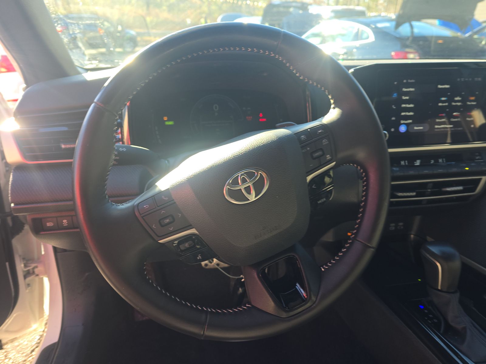 2025 Toyota Camry SE FWD