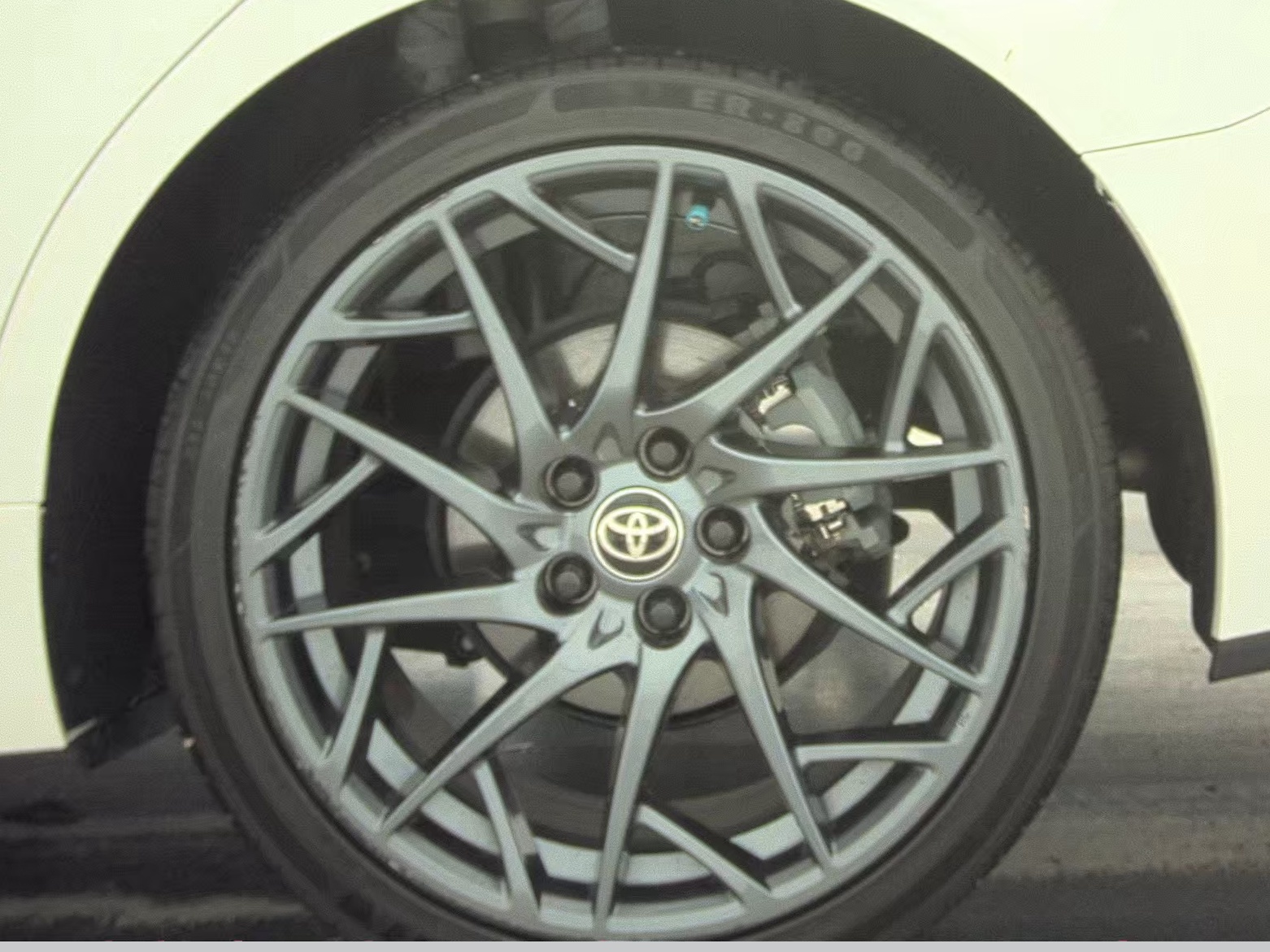 2025 Toyota Camry SE FWD