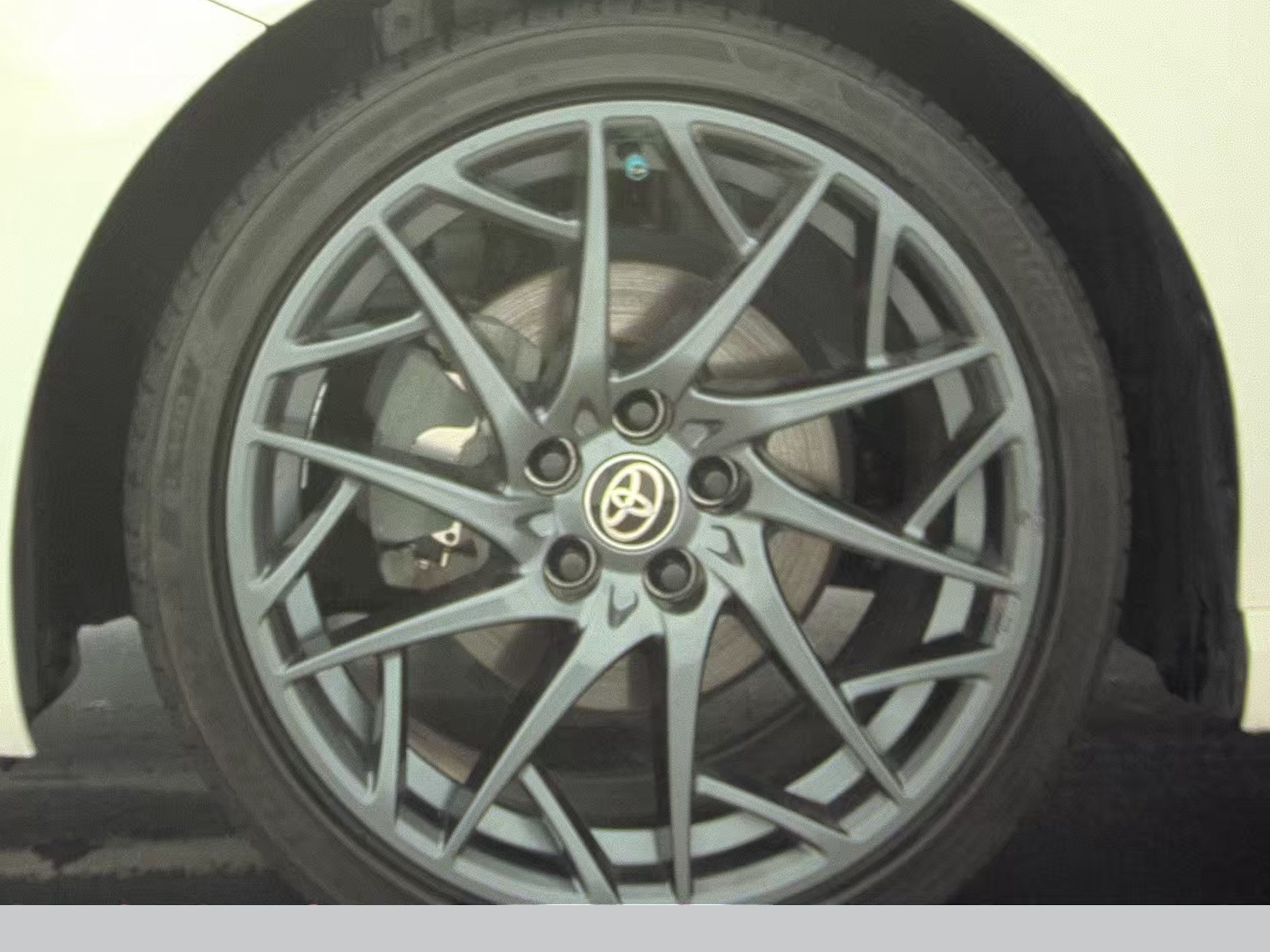 2025 Toyota Camry SE FWD