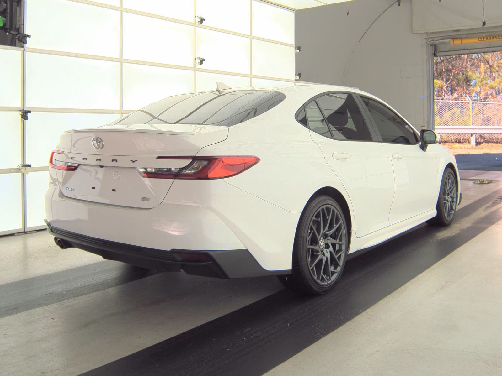 2025 Toyota Camry SE FWD