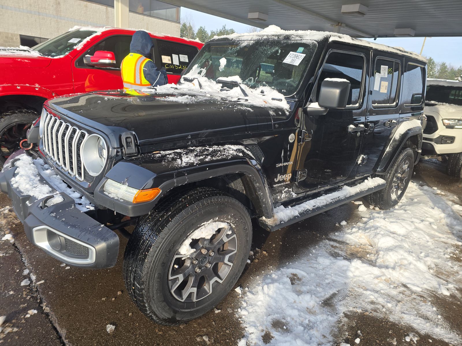 2024 Jeep Wrangler Sahara AWD