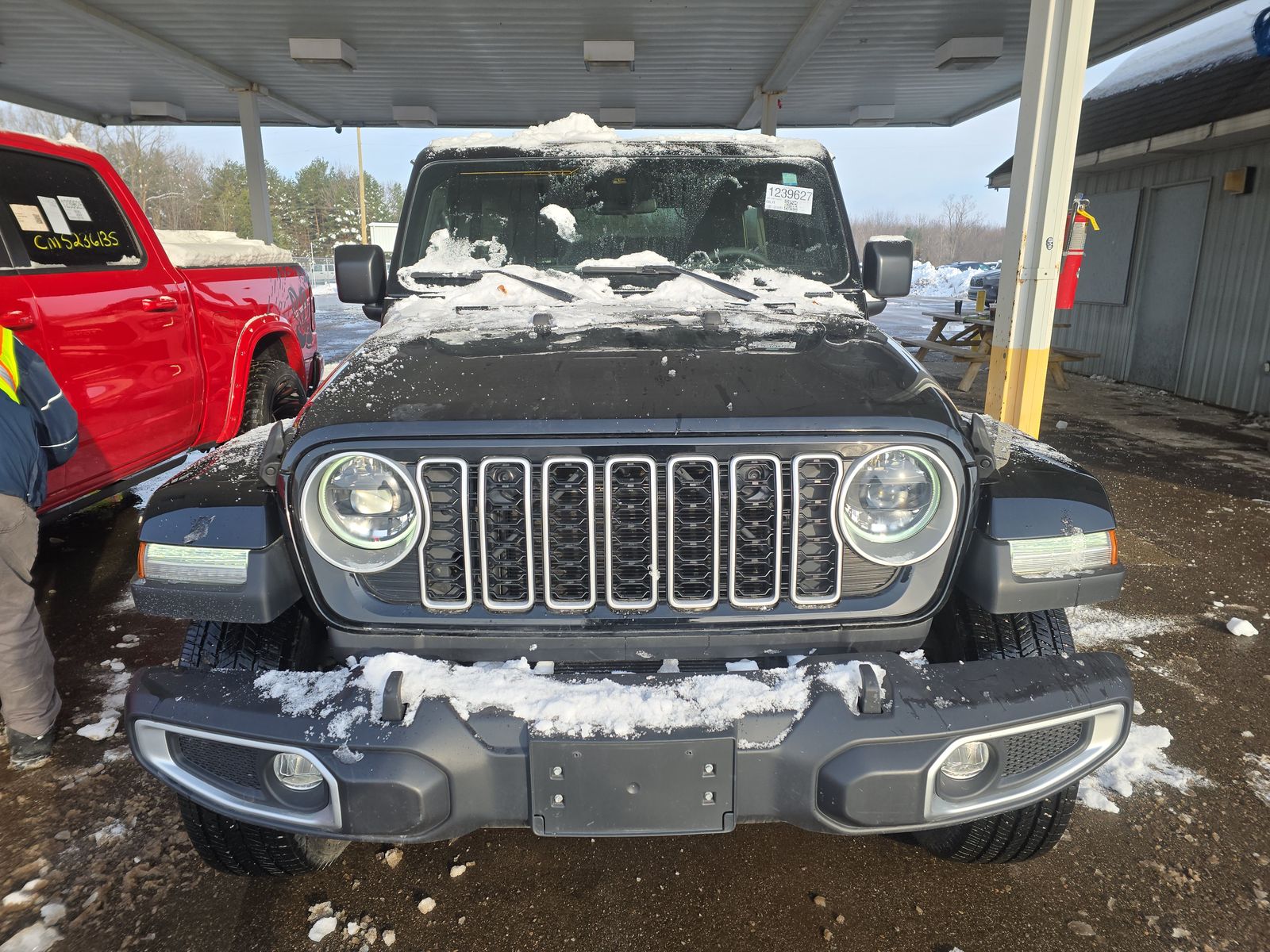 2024 Jeep Wrangler Sahara AWD