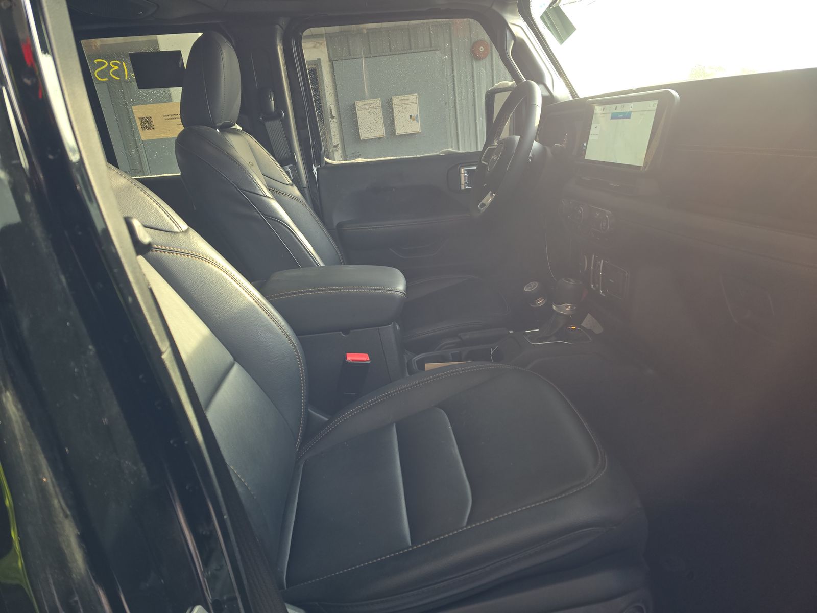 2024 Jeep Wrangler Sahara AWD