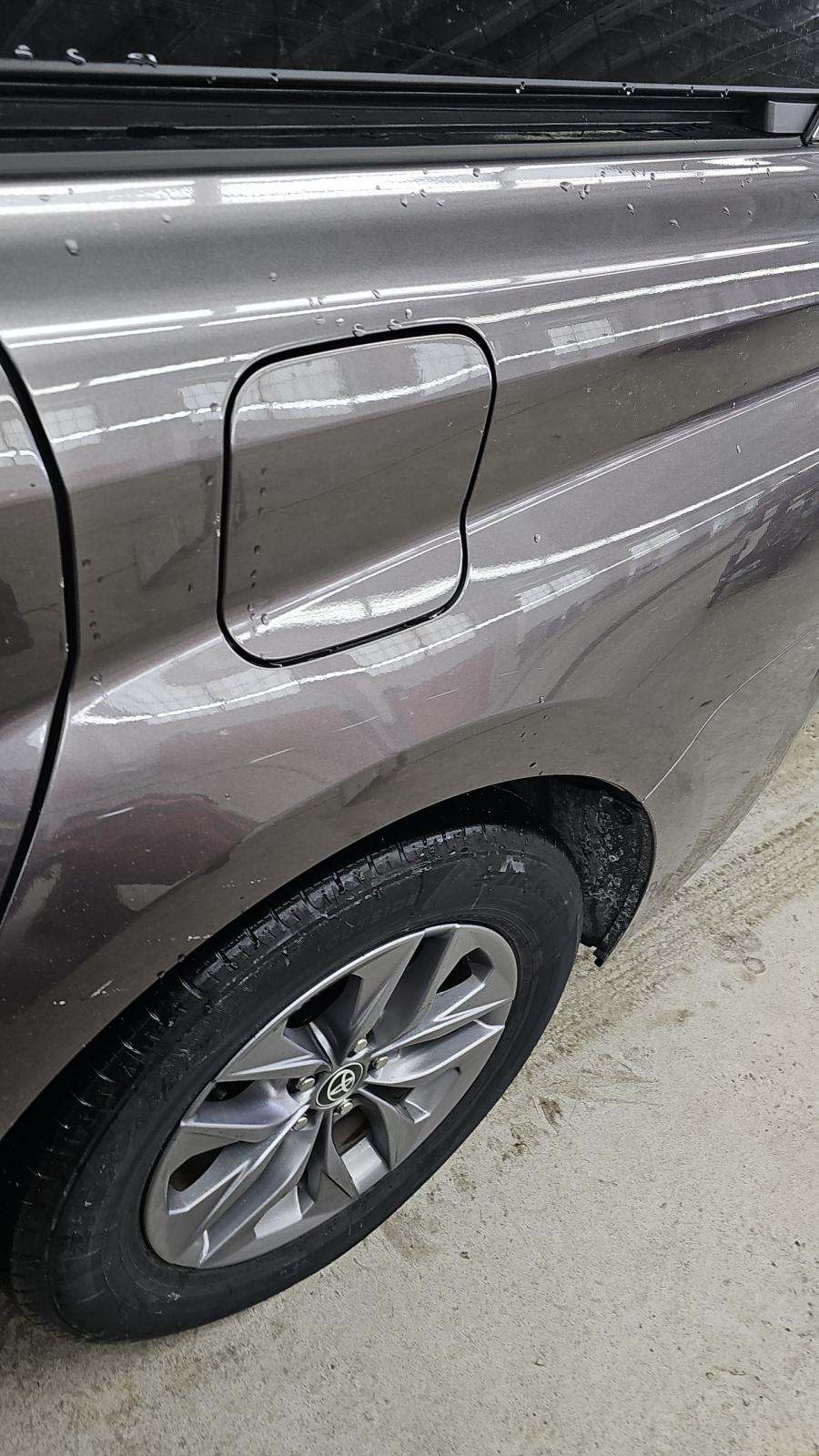 2024 Toyota Sienna LE FWD