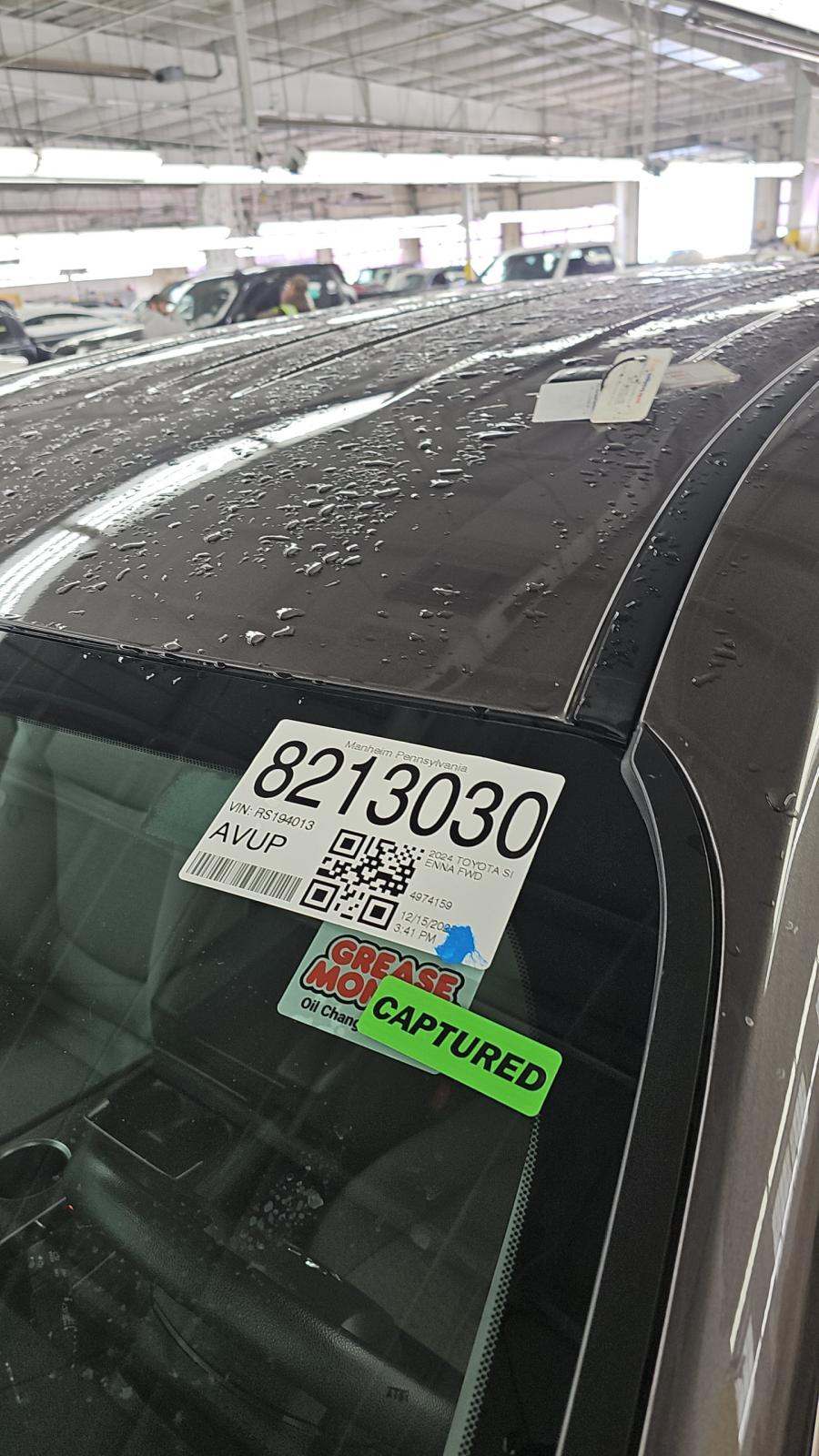 2024 Toyota Sienna LE FWD