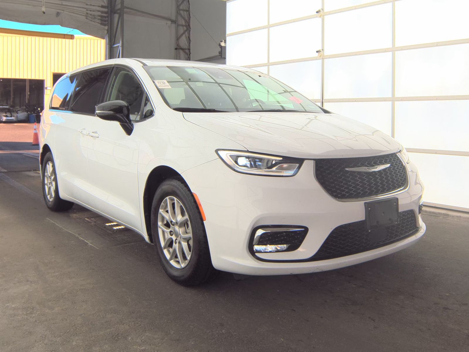 2024 Chrysler Pacifica Touring L FWD