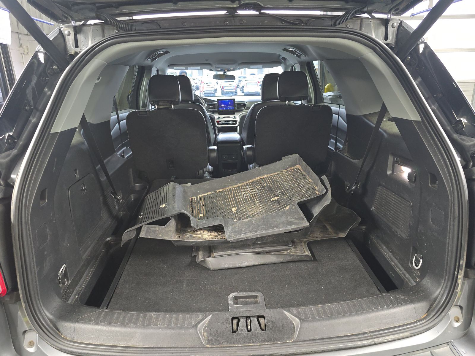 2023 Ford Explorer XLT AWD