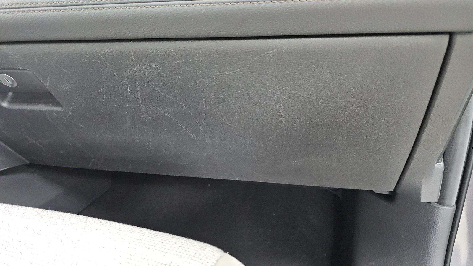 2024 Toyota Sienna LE FWD