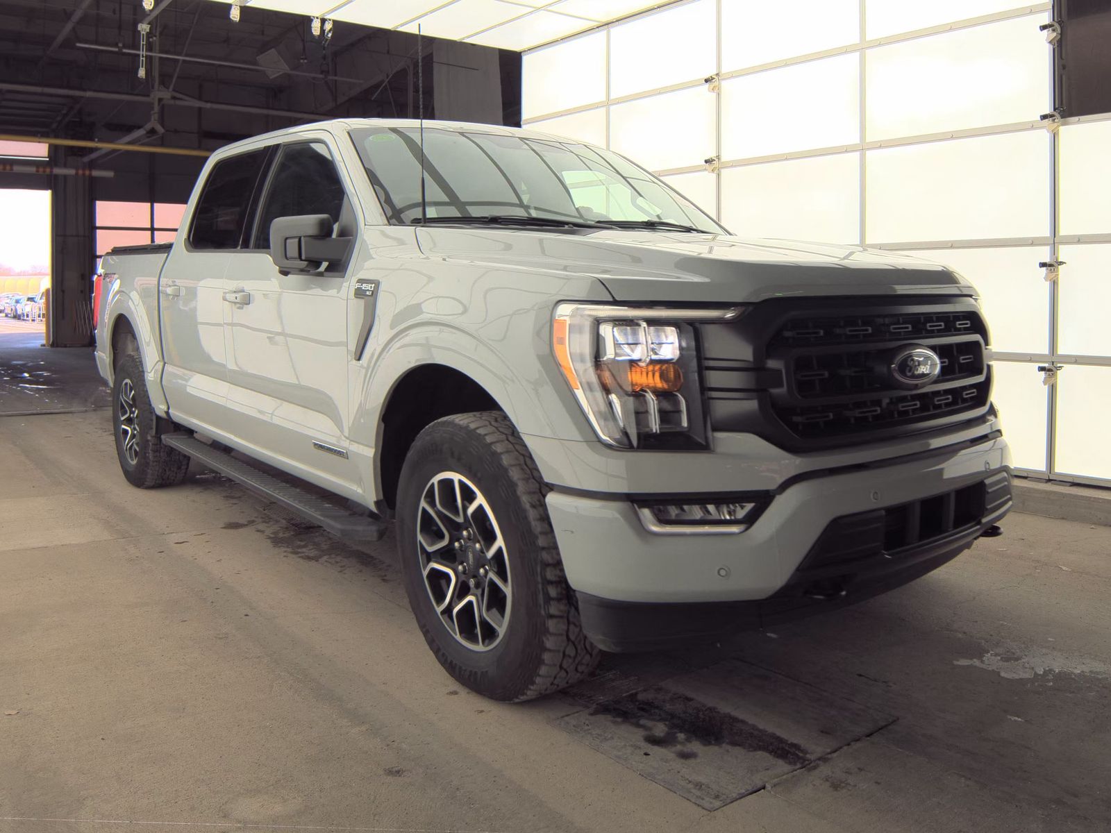 2023 Ford F-150 Hybrid XLT AWD