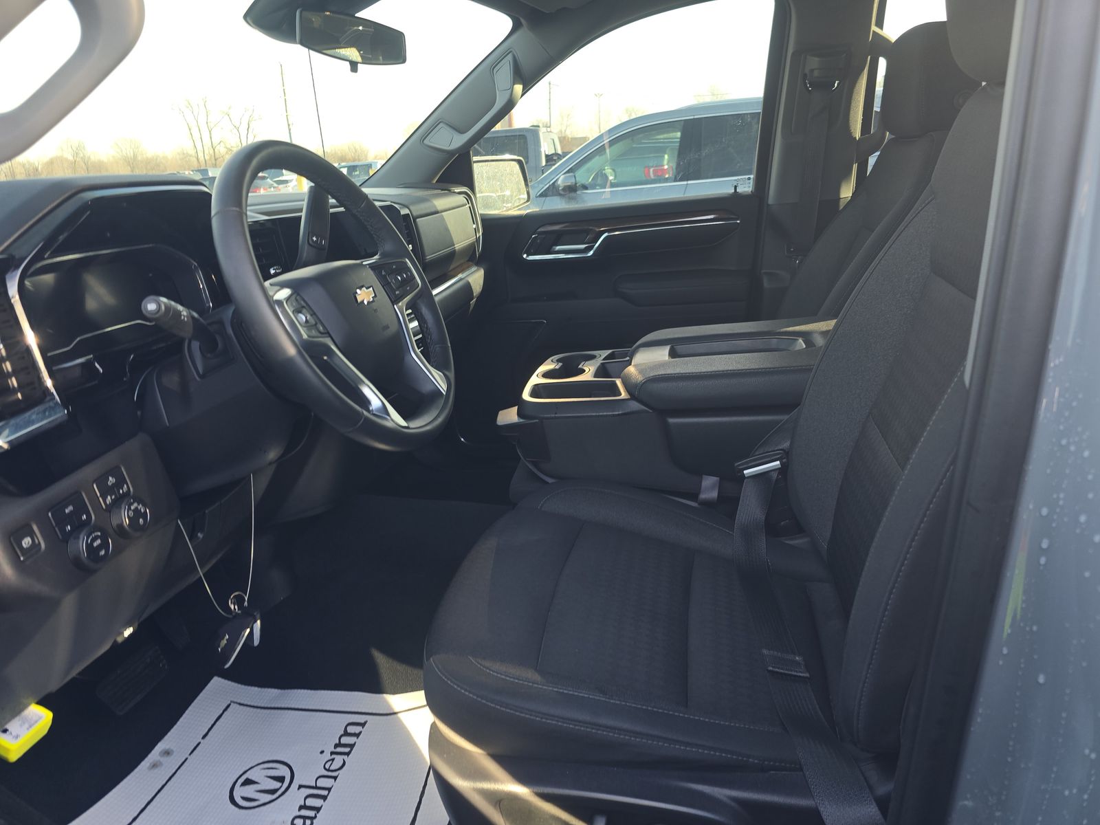 2024 Chevrolet Silverado 1500 LT AWD